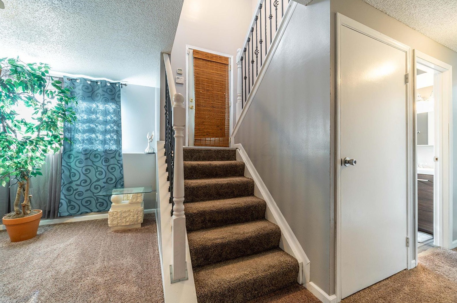 4673 Glenhaven Dr, Columbus OH 43231-5949 exterior