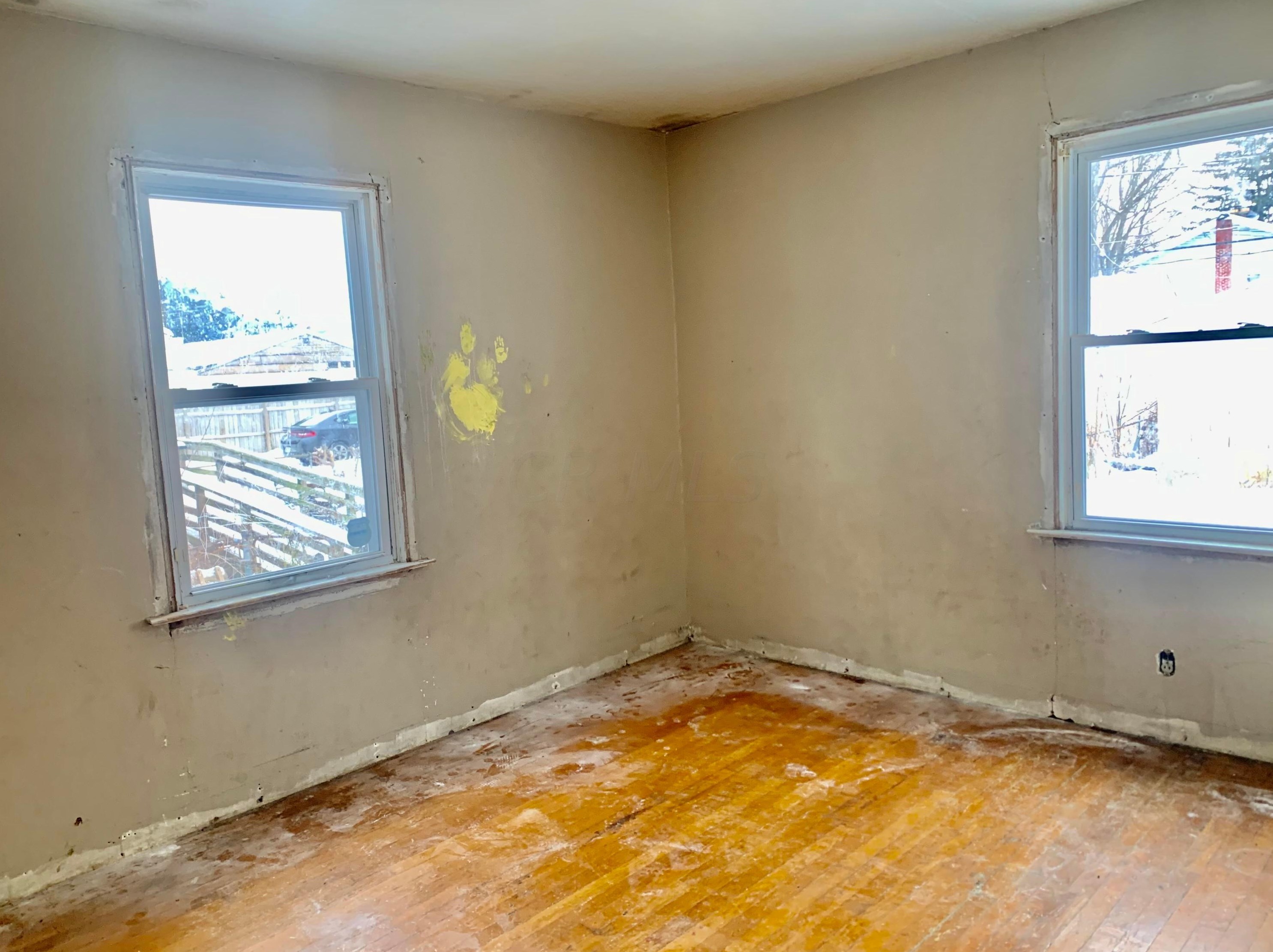 633 Wayne Ave, Columbus OH 43204-3229 exterior