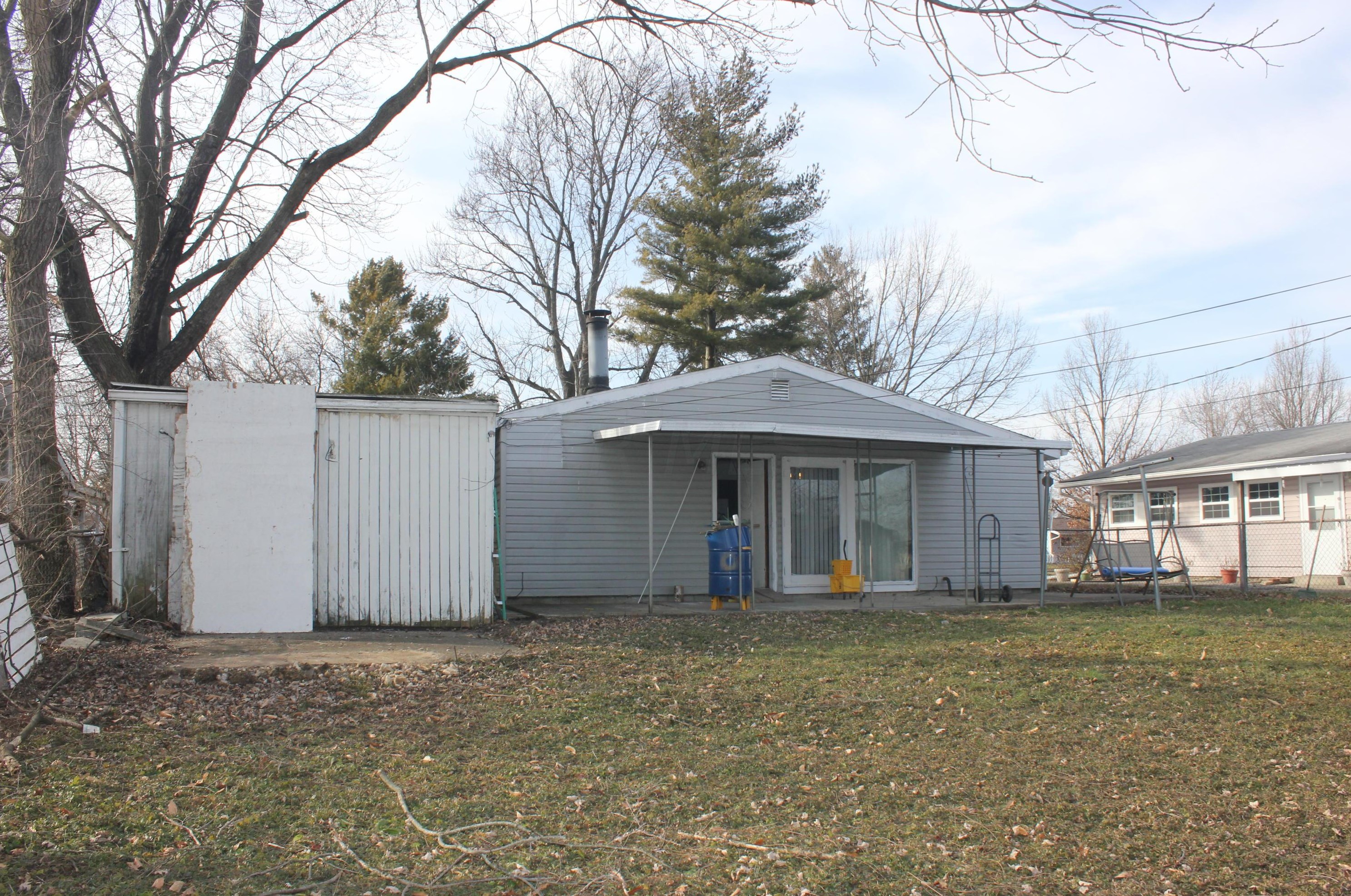 864 Mark Pl, Columbus OH 43204-1732 exterior