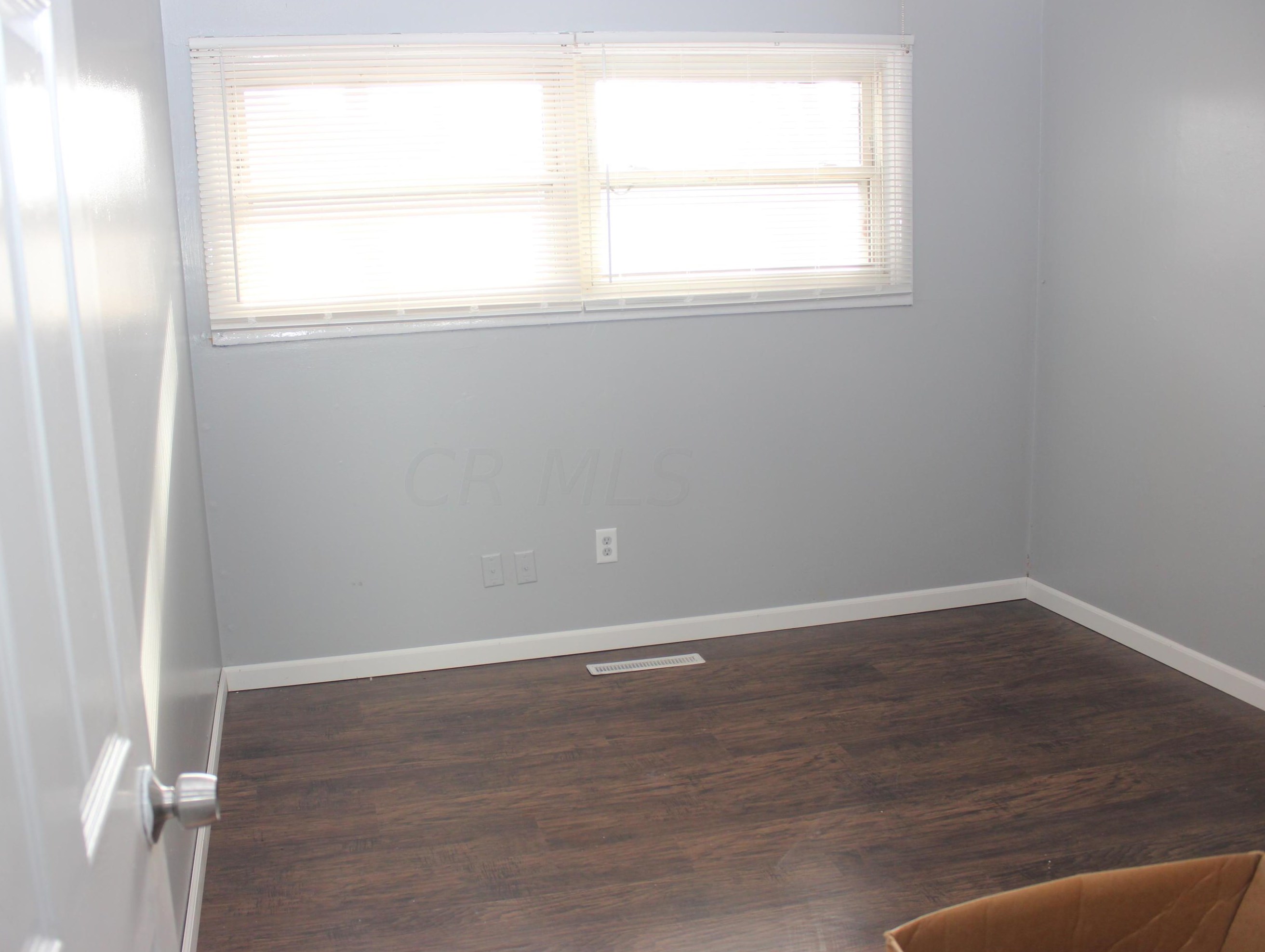 864 Mark Pl, Columbus OH 43204-1732 exterior