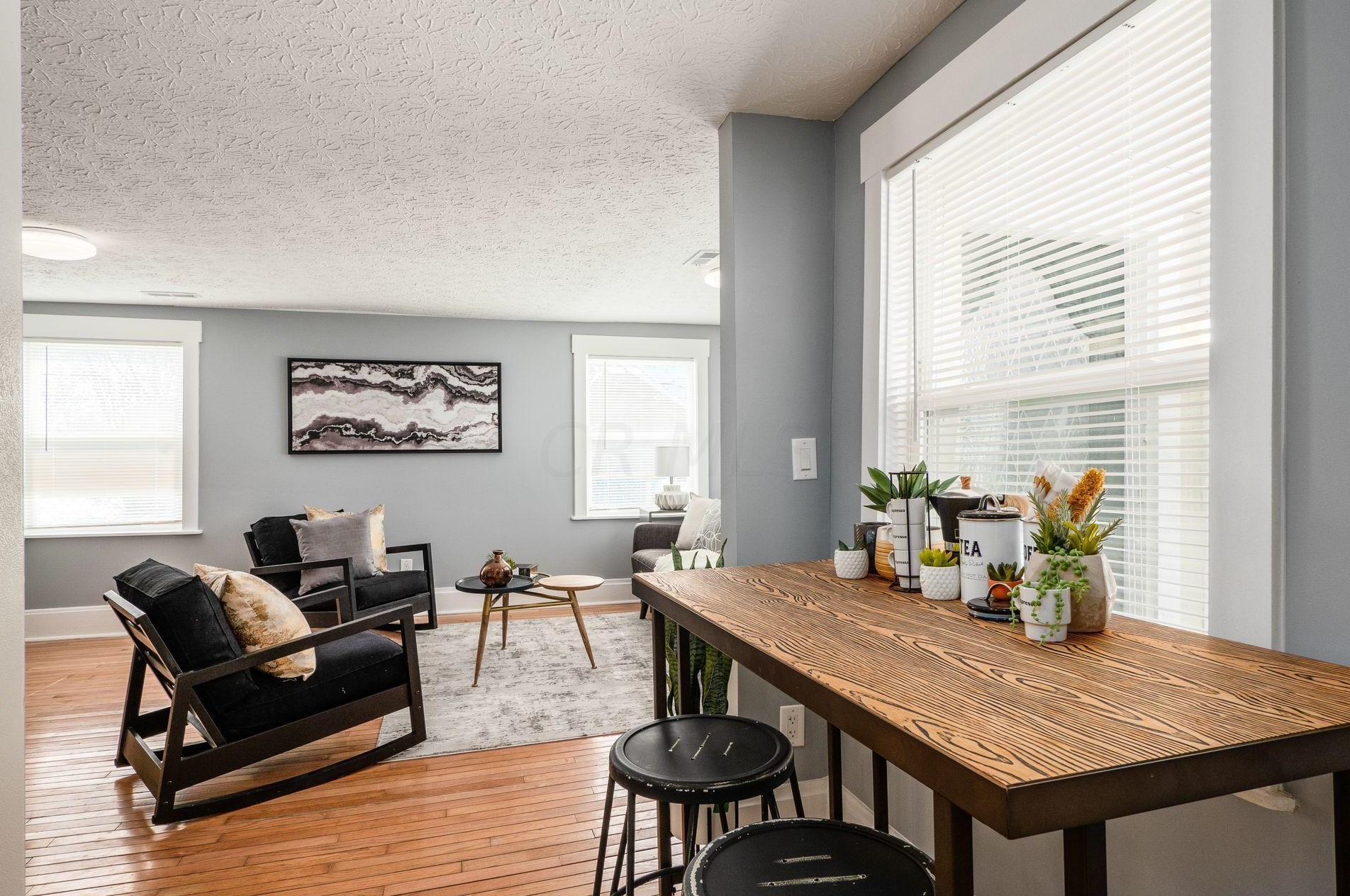 2230 Mcguffey Rd, Columbus OH 43211-2021 exterior