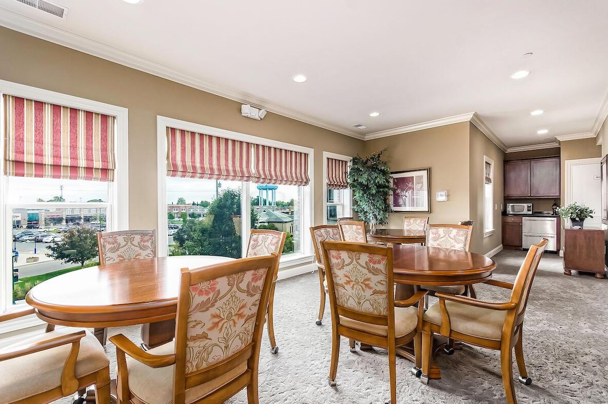 3175 Tremont Rd, Columbus OH  43221-2036 exterior