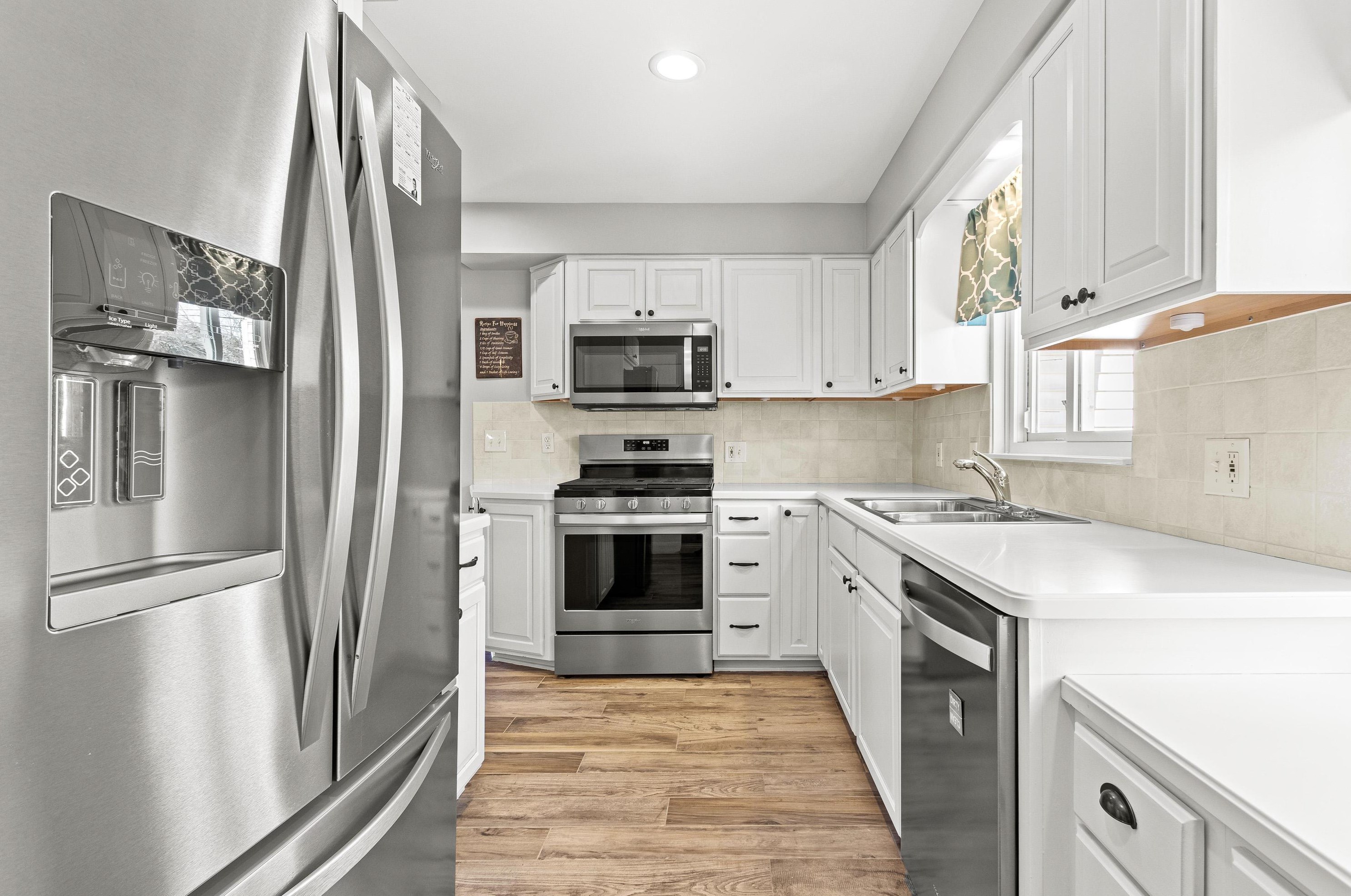 602 Cooke Rd, Columbus OH 43214-2822 exterior