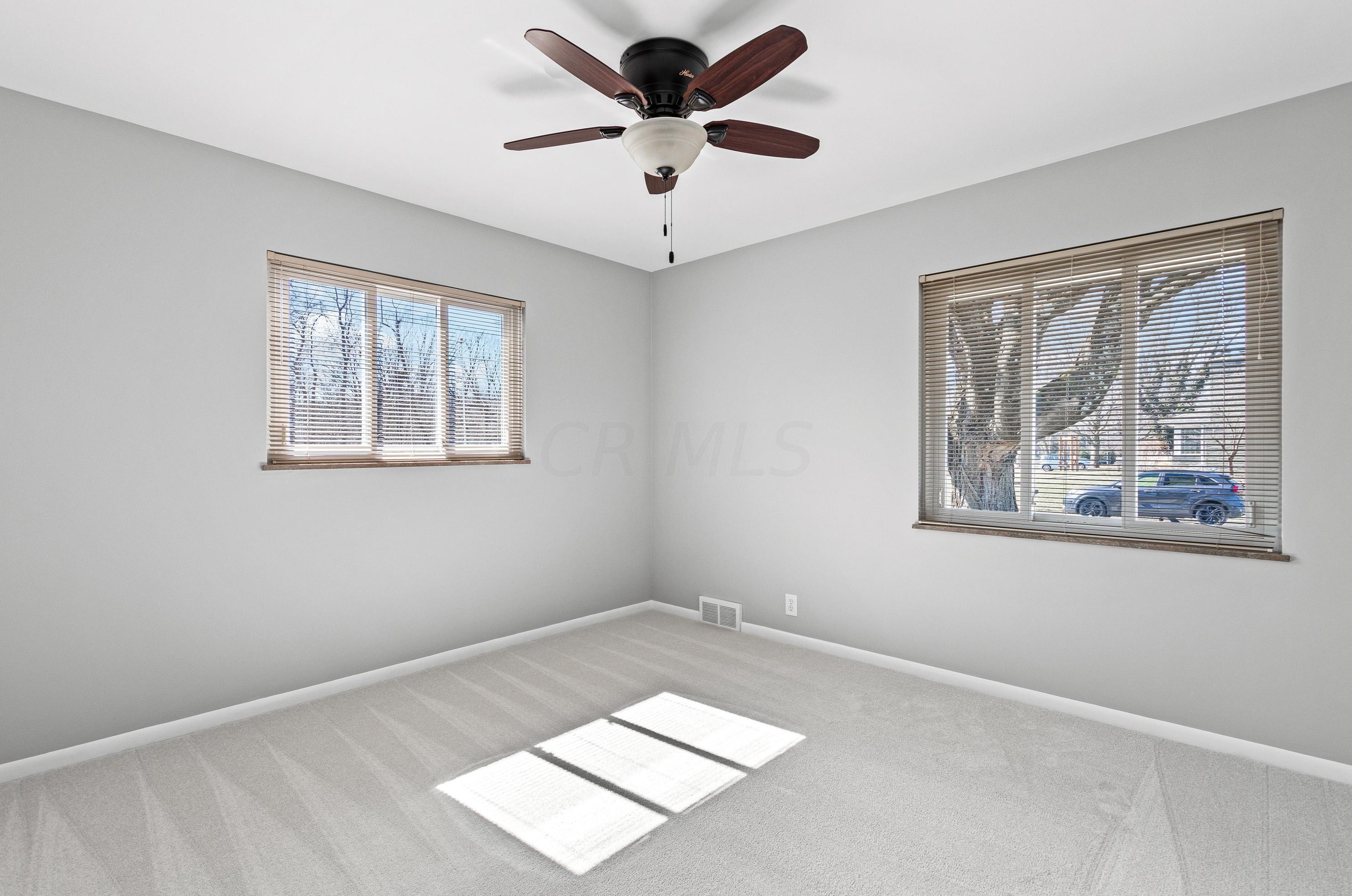 602 Cooke Rd, Columbus OH 43214-2822 exterior