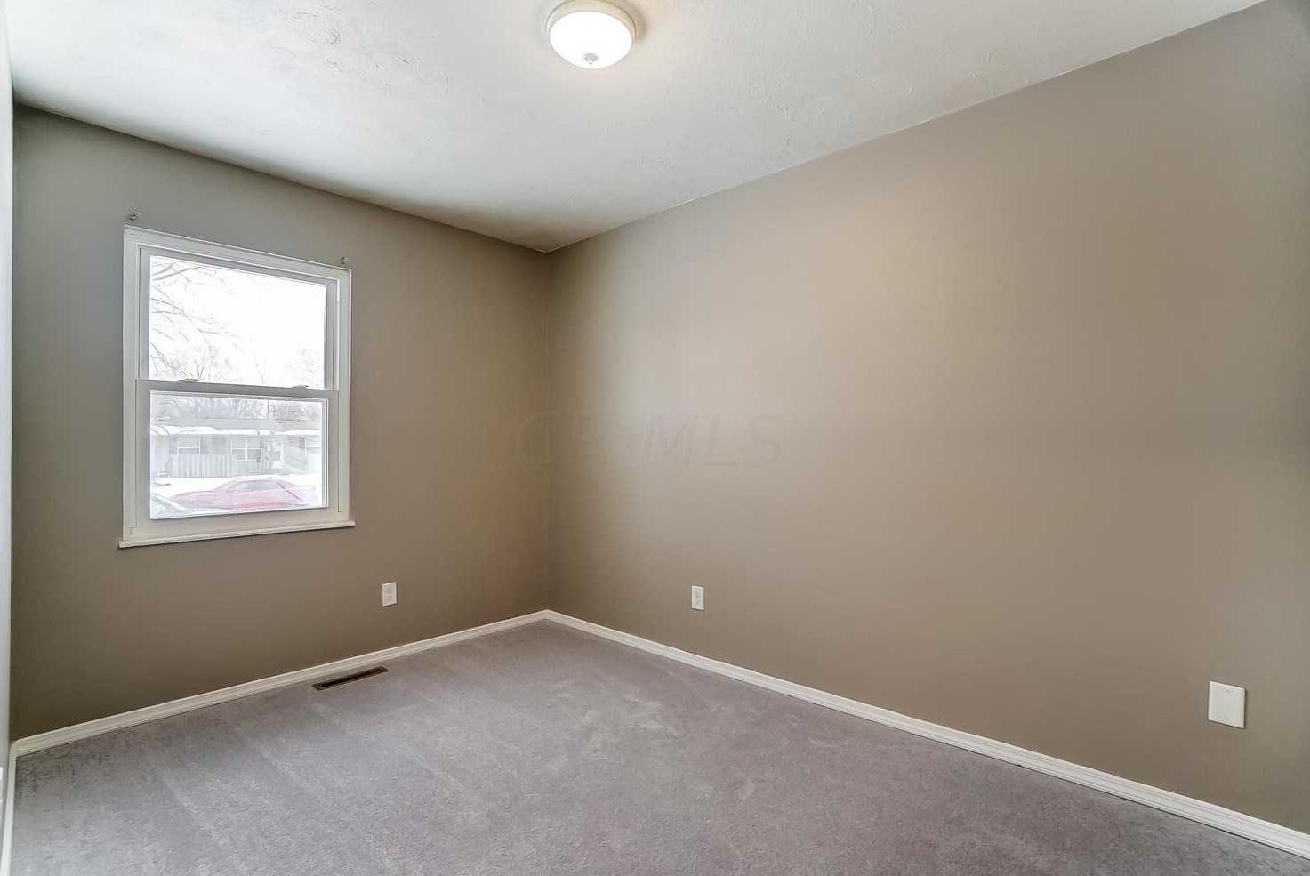 3416 Latonia Rd, Columbus OH 43232-6350 exterior