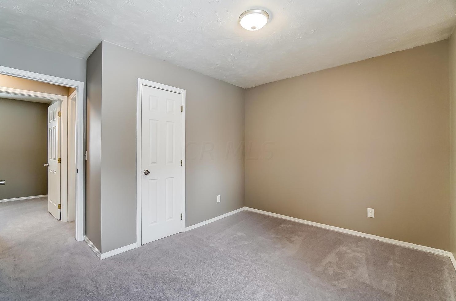 3416 Latonia Rd, Columbus OH 43232-6350 exterior