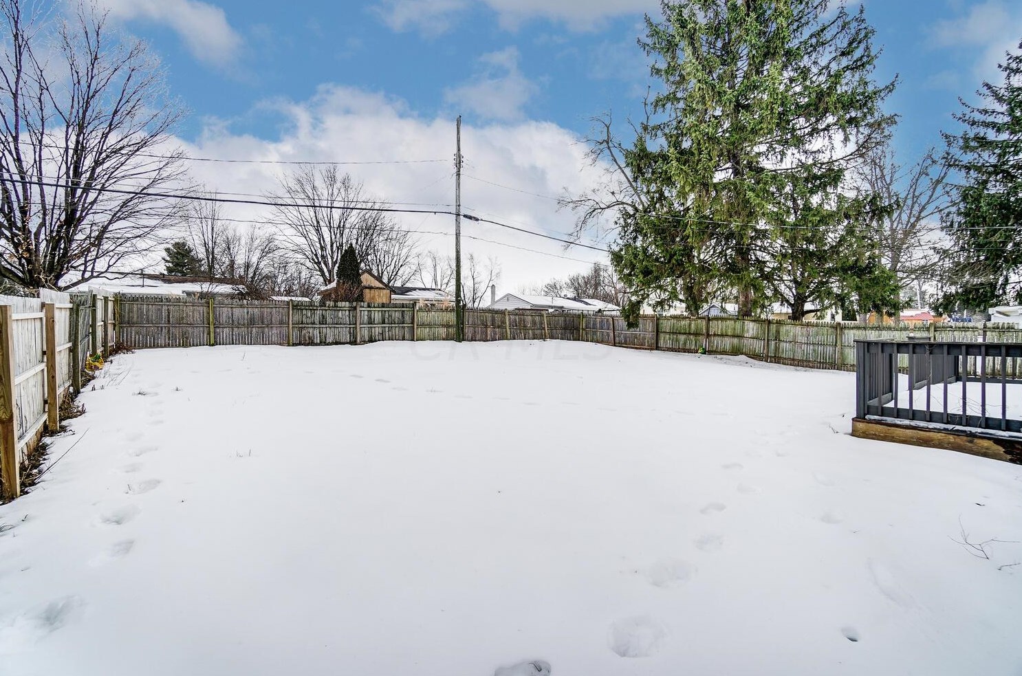 3416 Latonia Rd, Columbus OH 43232-6350 exterior