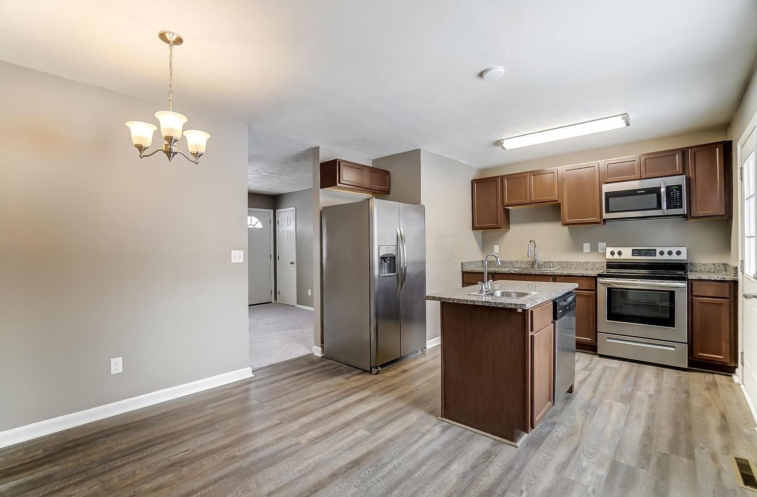 3416 Latonia Rd, Columbus OH 43232-6350 exterior