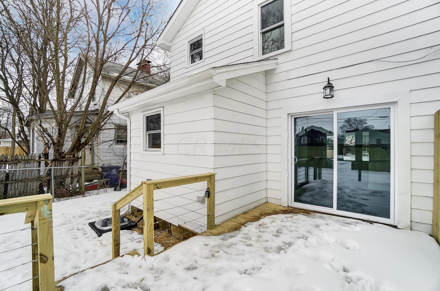 535 Catherine St, Columbus OH 43223-1966 exterior