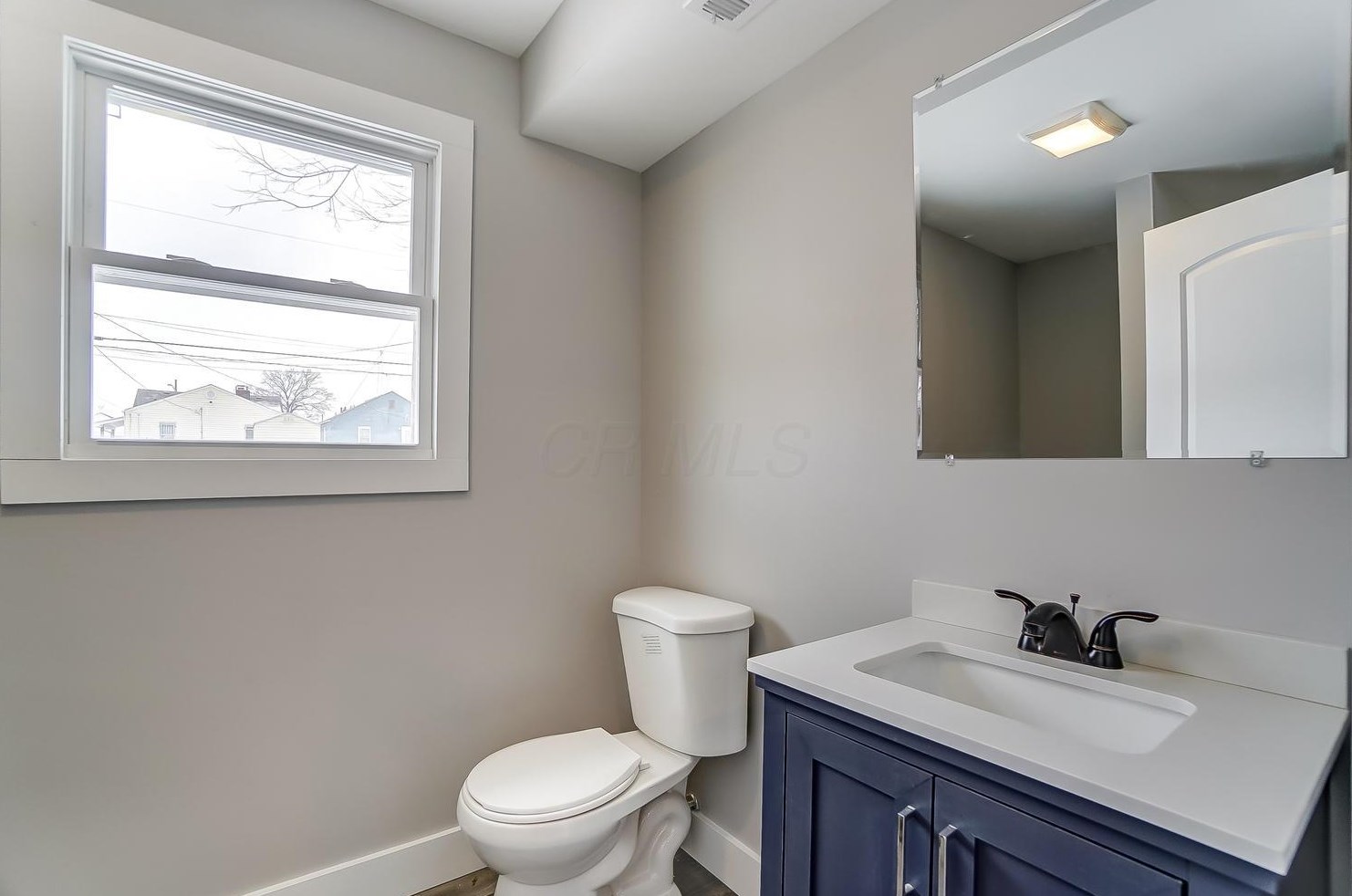 535 Catherine St, Columbus OH 43223-1966 exterior