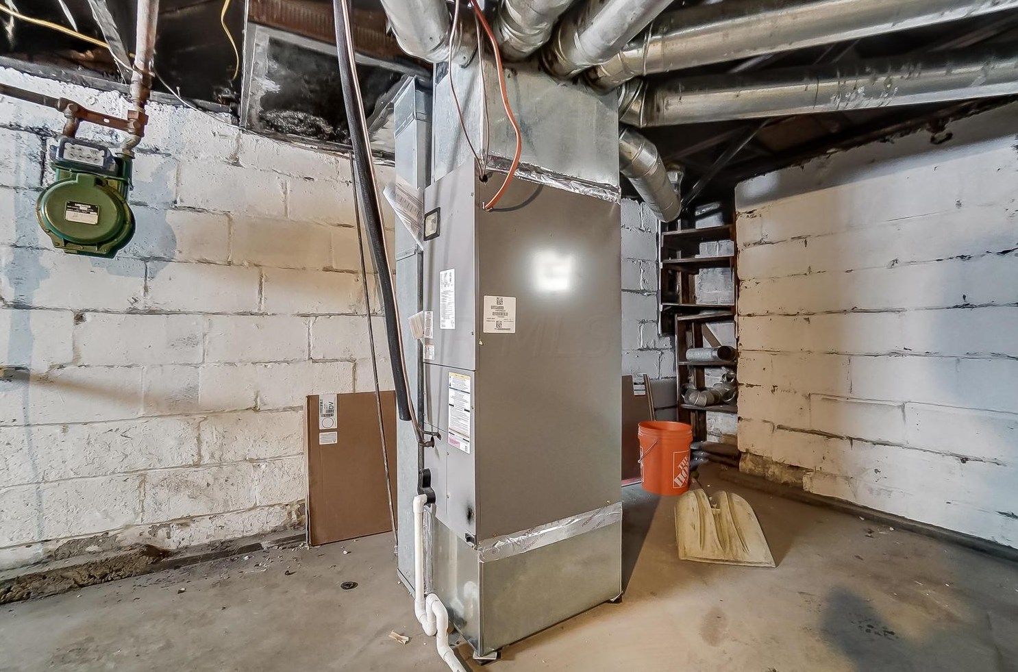 535 Catherine St, Columbus OH 43223-1966 exterior