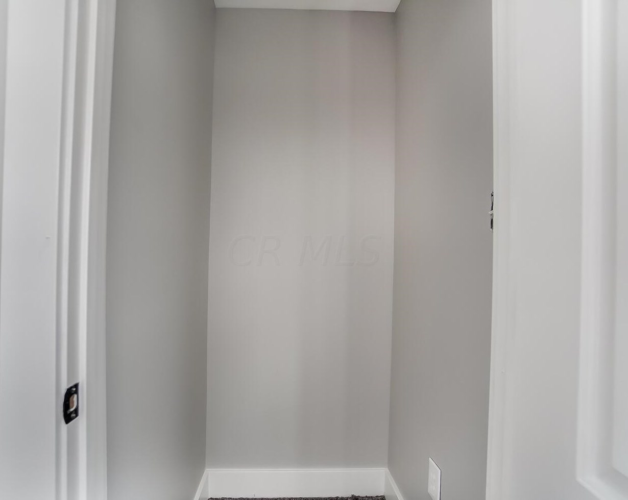 535 Catherine St, Columbus OH 43223-1966 exterior