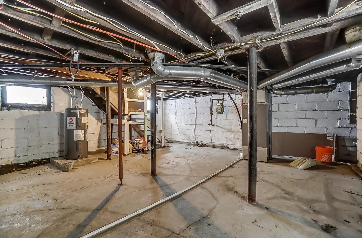 535 Catherine St, Columbus OH 43223-1966 exterior