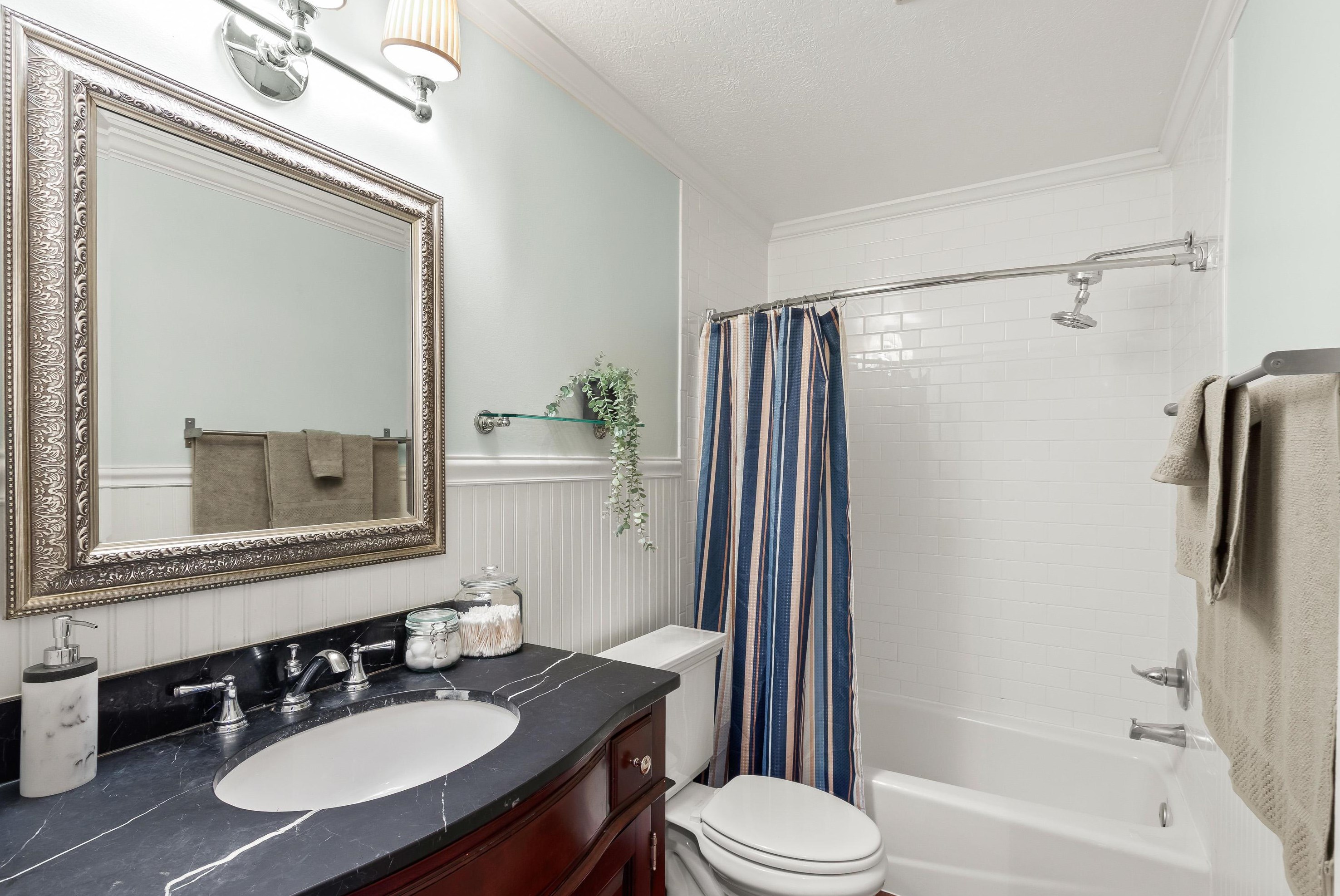 59 Victorian Gate Way, Columbus OH 43215-1675 exterior