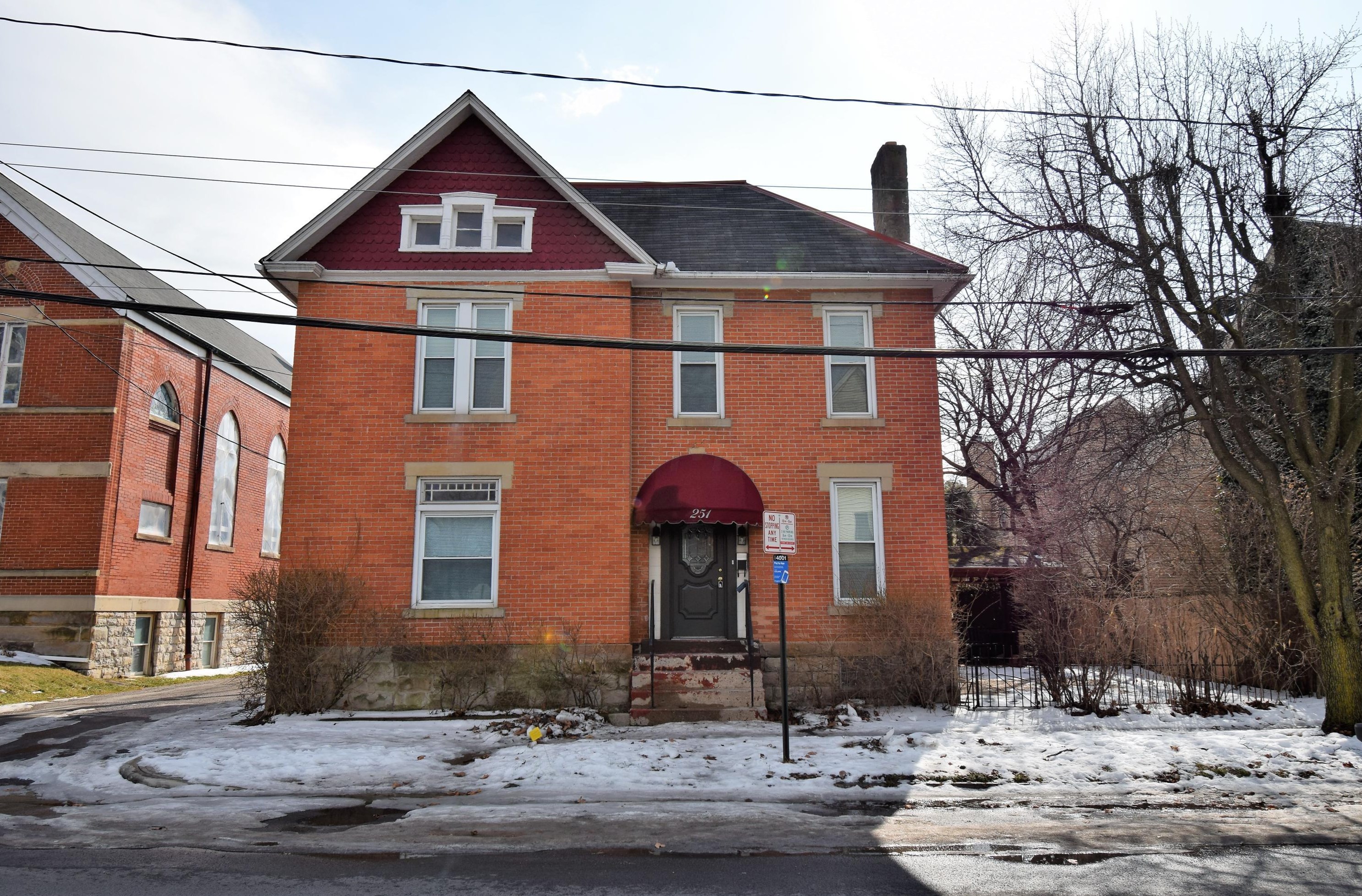 251 2 Ave, Columbus OH 43201-3663 exterior