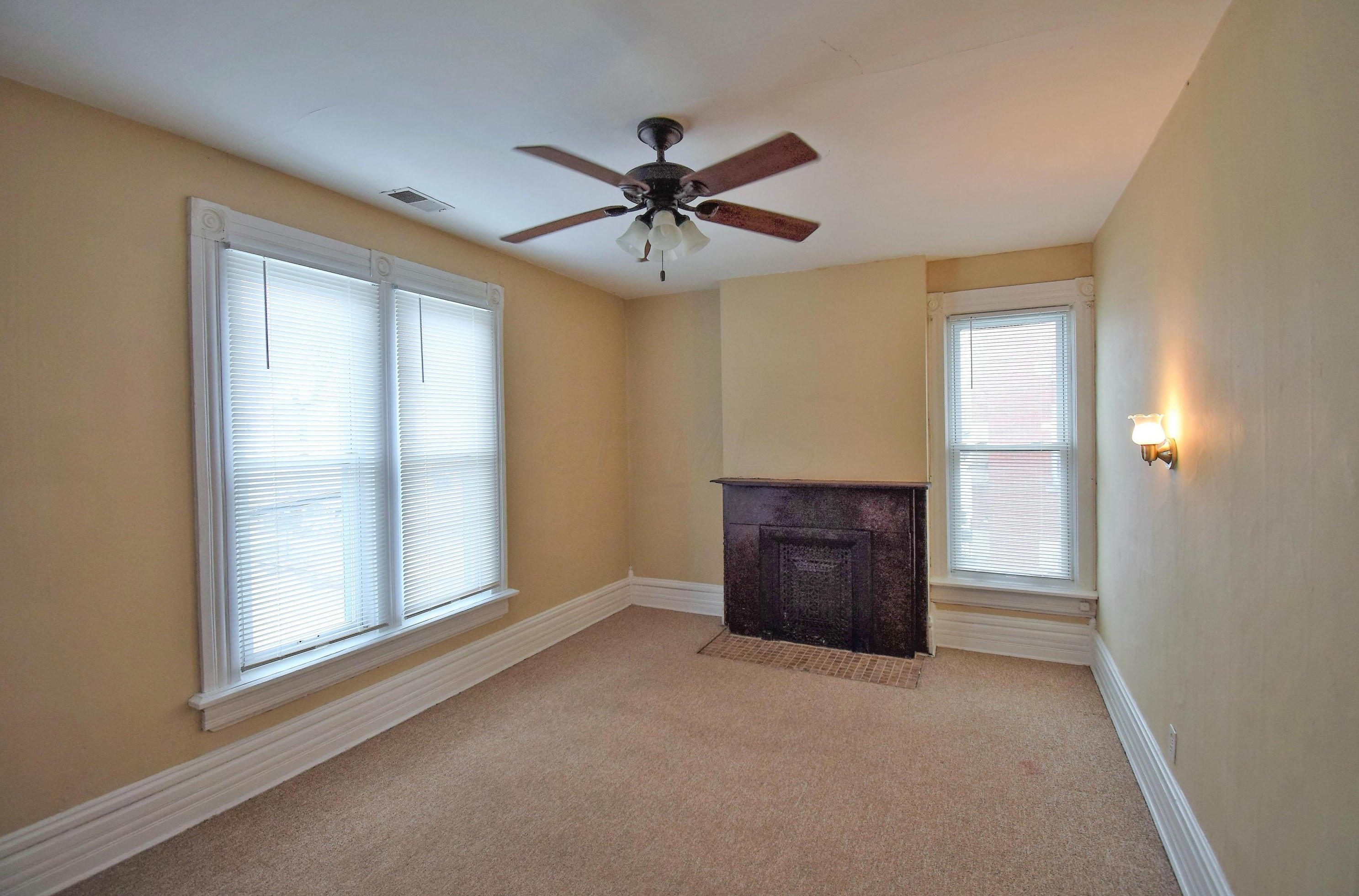 251 2 Ave, Columbus OH 43201-3663 exterior