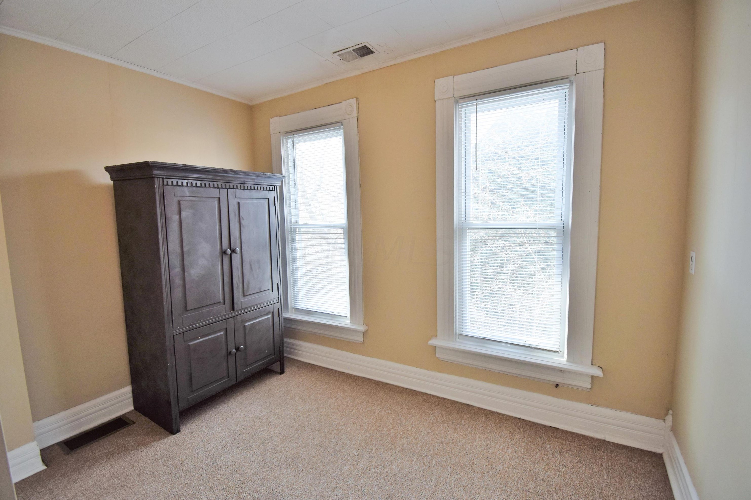 251 2 Ave, Columbus OH 43201-3663 exterior