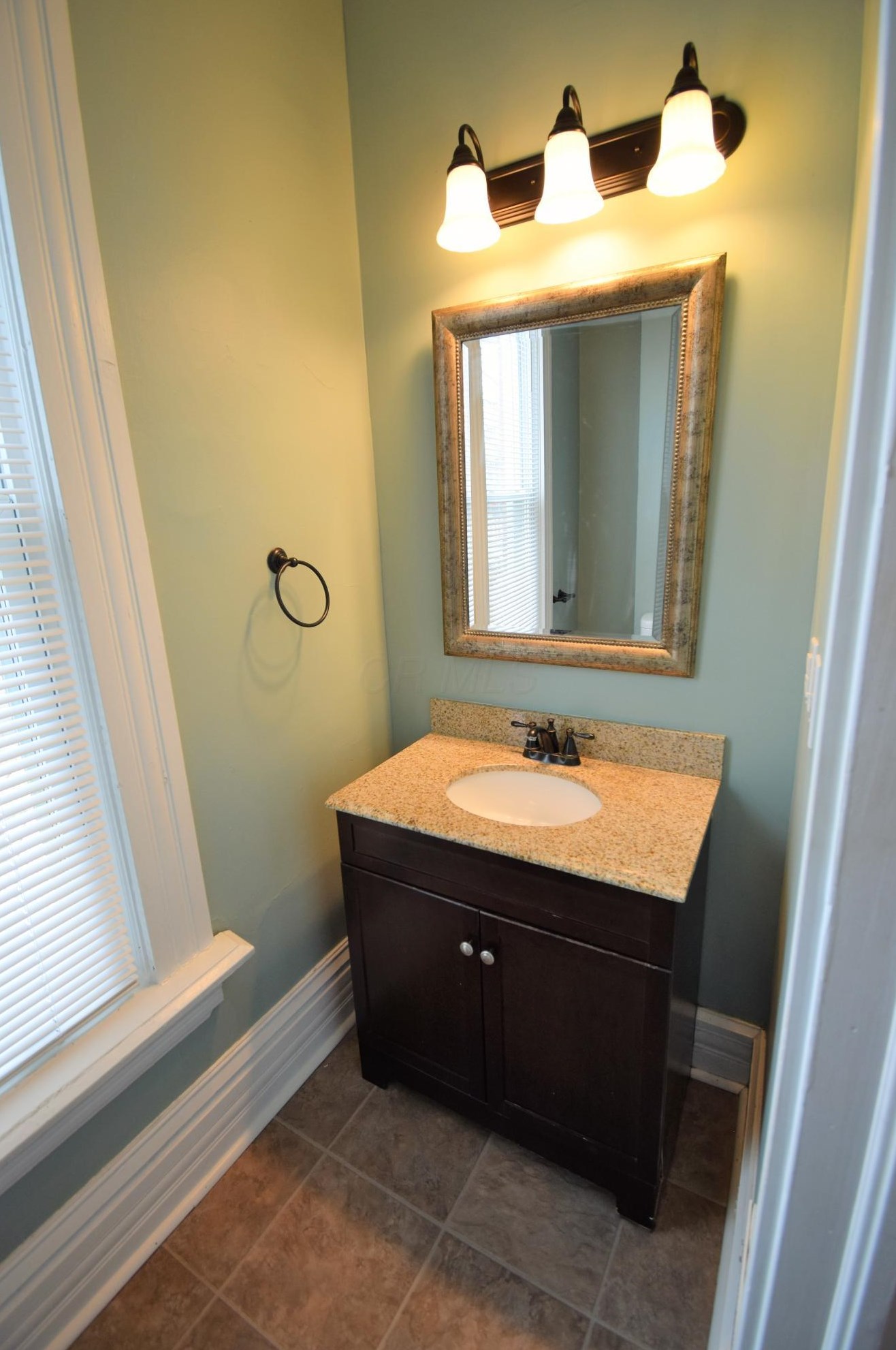 251 2 Ave, Columbus OH 43201-3663 exterior