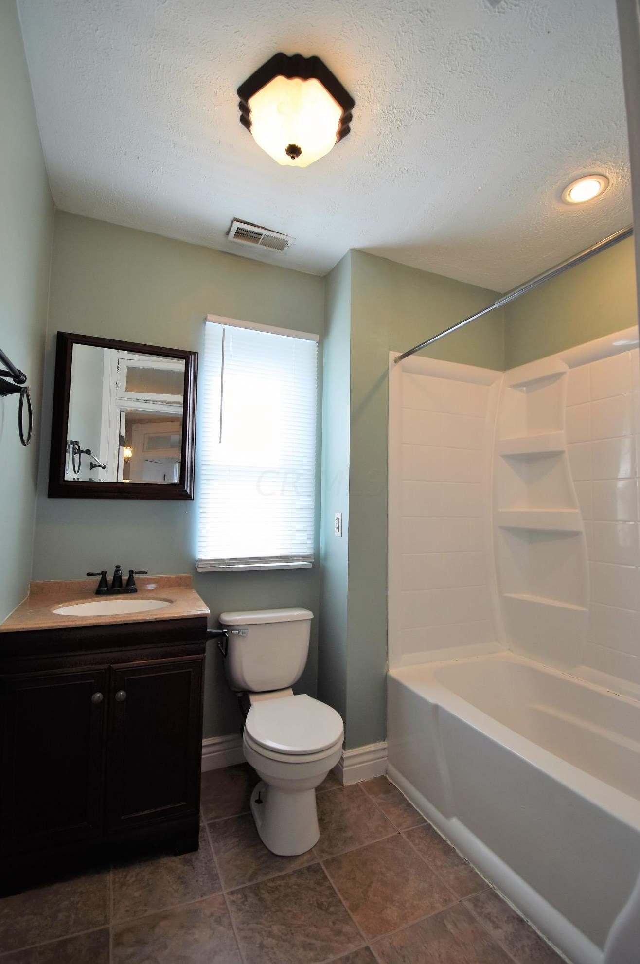 251 2 Ave, Columbus OH 43201-3663 exterior