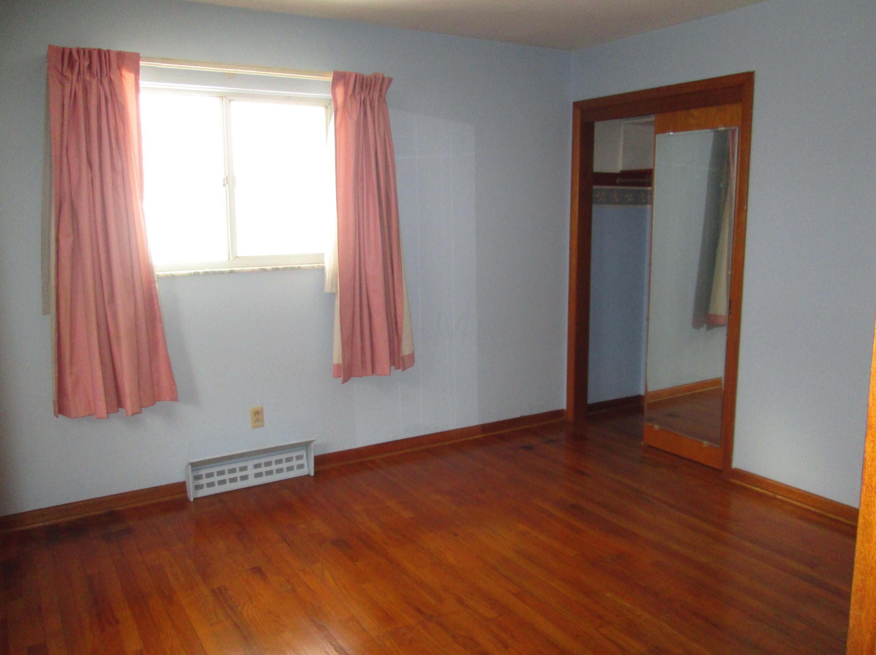 755 Bernhard Rd, Columbus OH 43213-1937 exterior