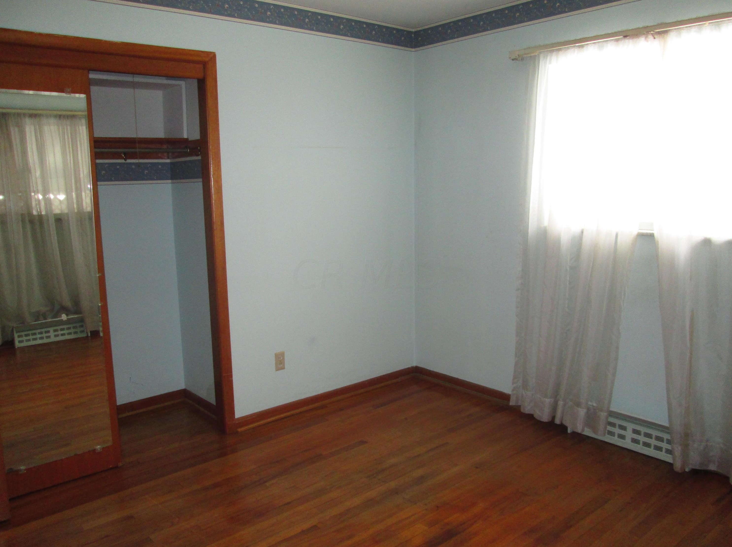 755 Bernhard Rd, Columbus OH 43213-1937 exterior