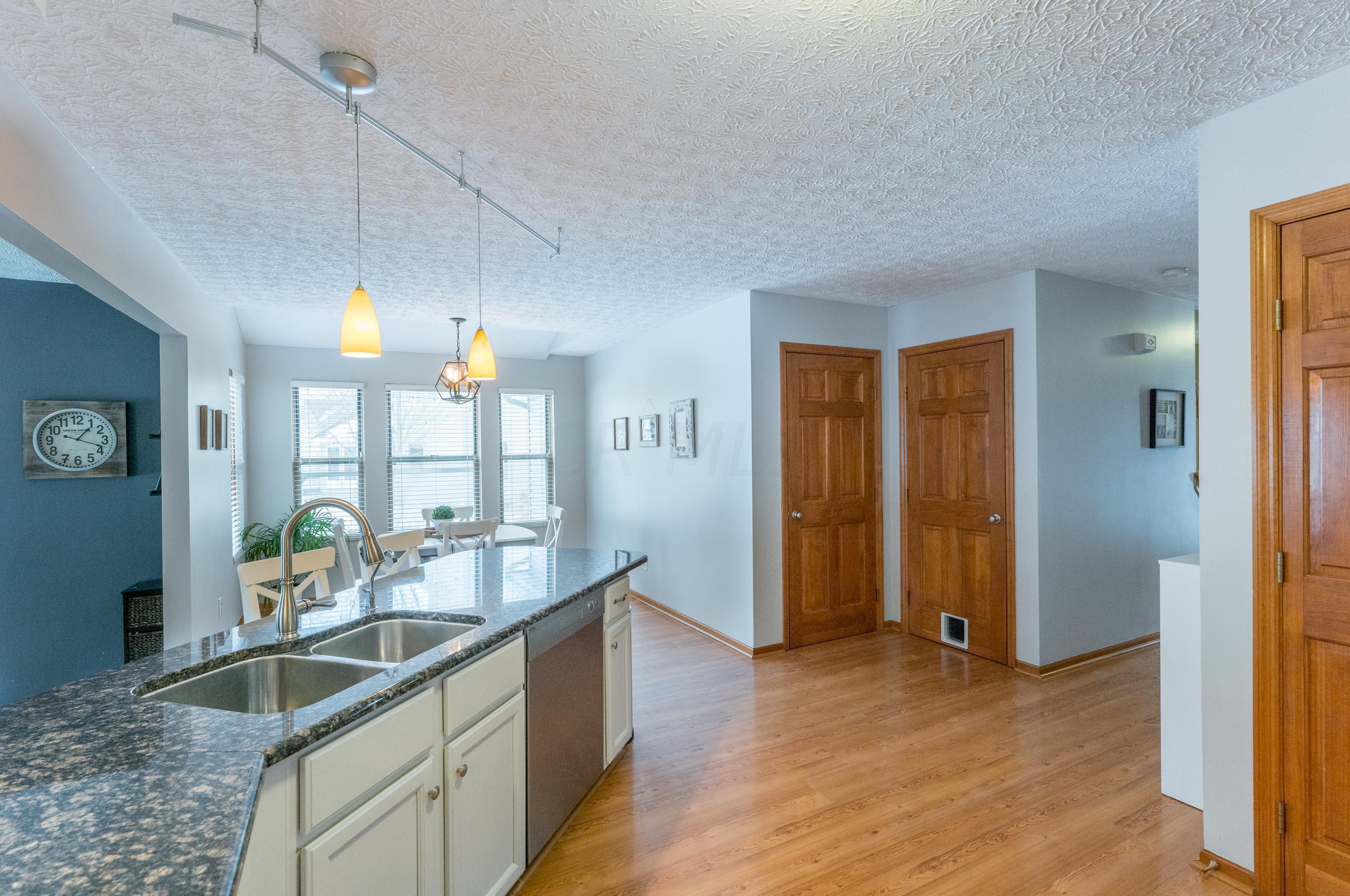 945 Leaflock Ct, Columbus OH exterior