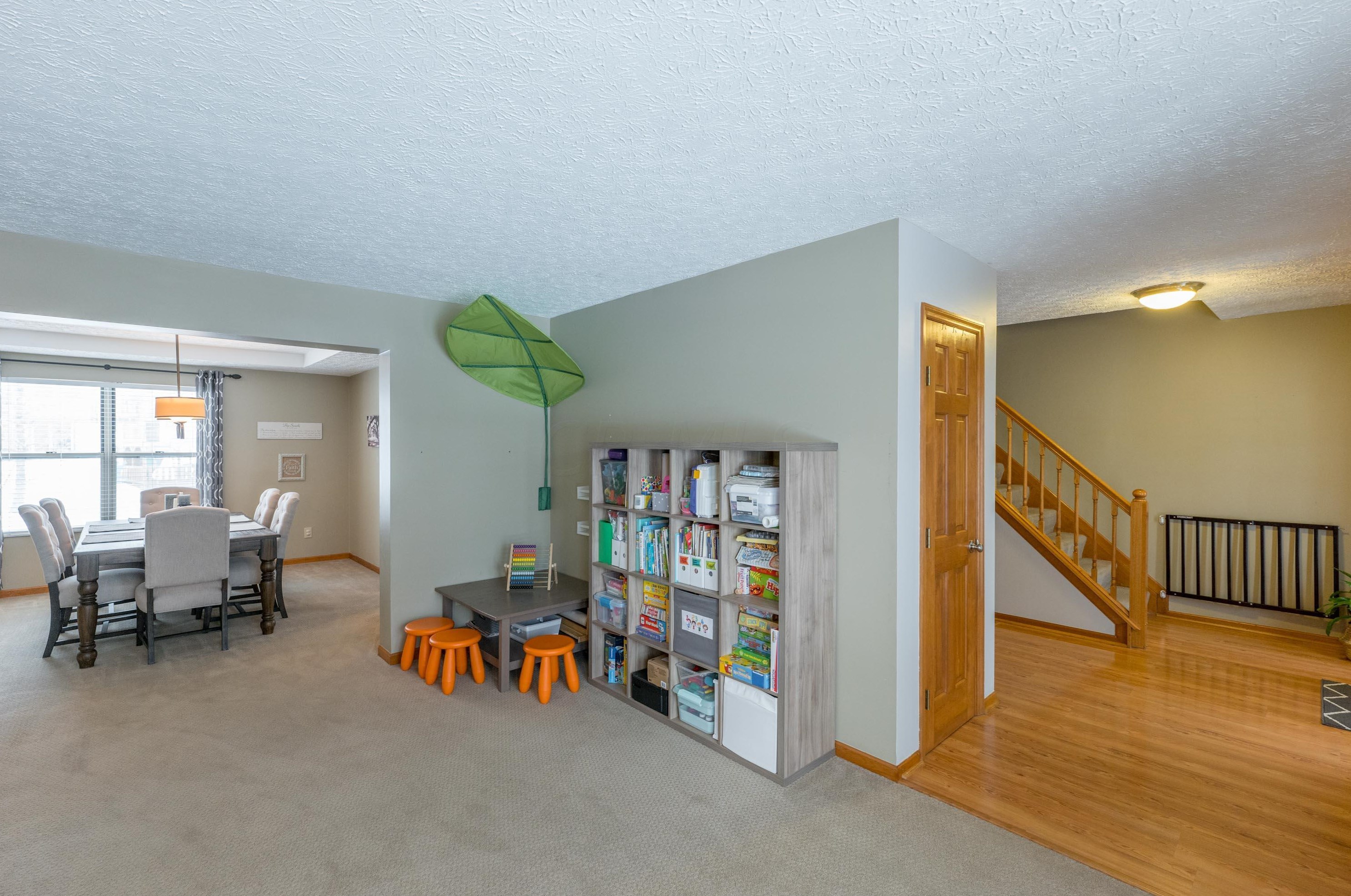 945 Leaflock Ct, Columbus OH exterior