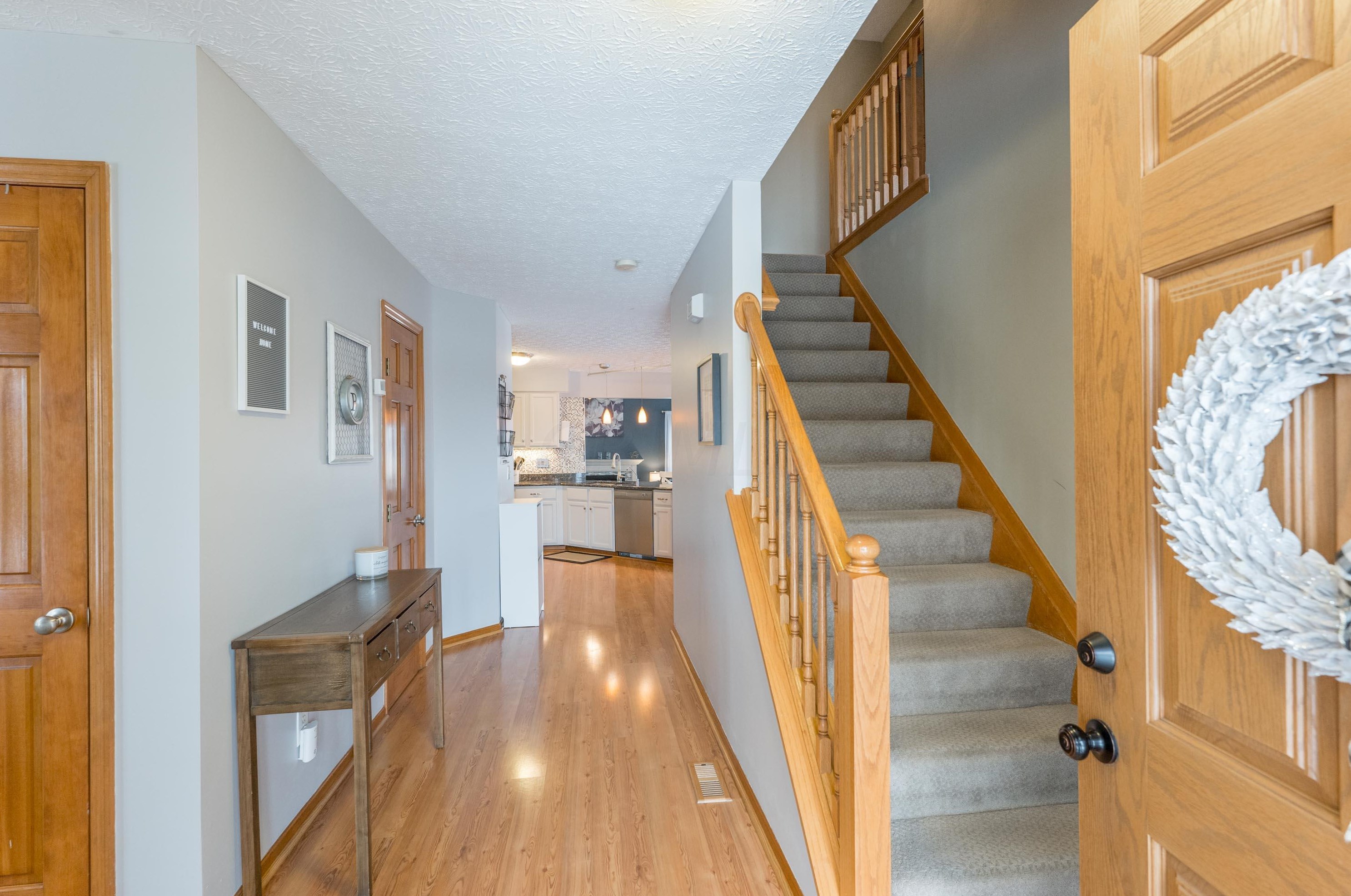 945 Leaflock Ct, Columbus OH exterior