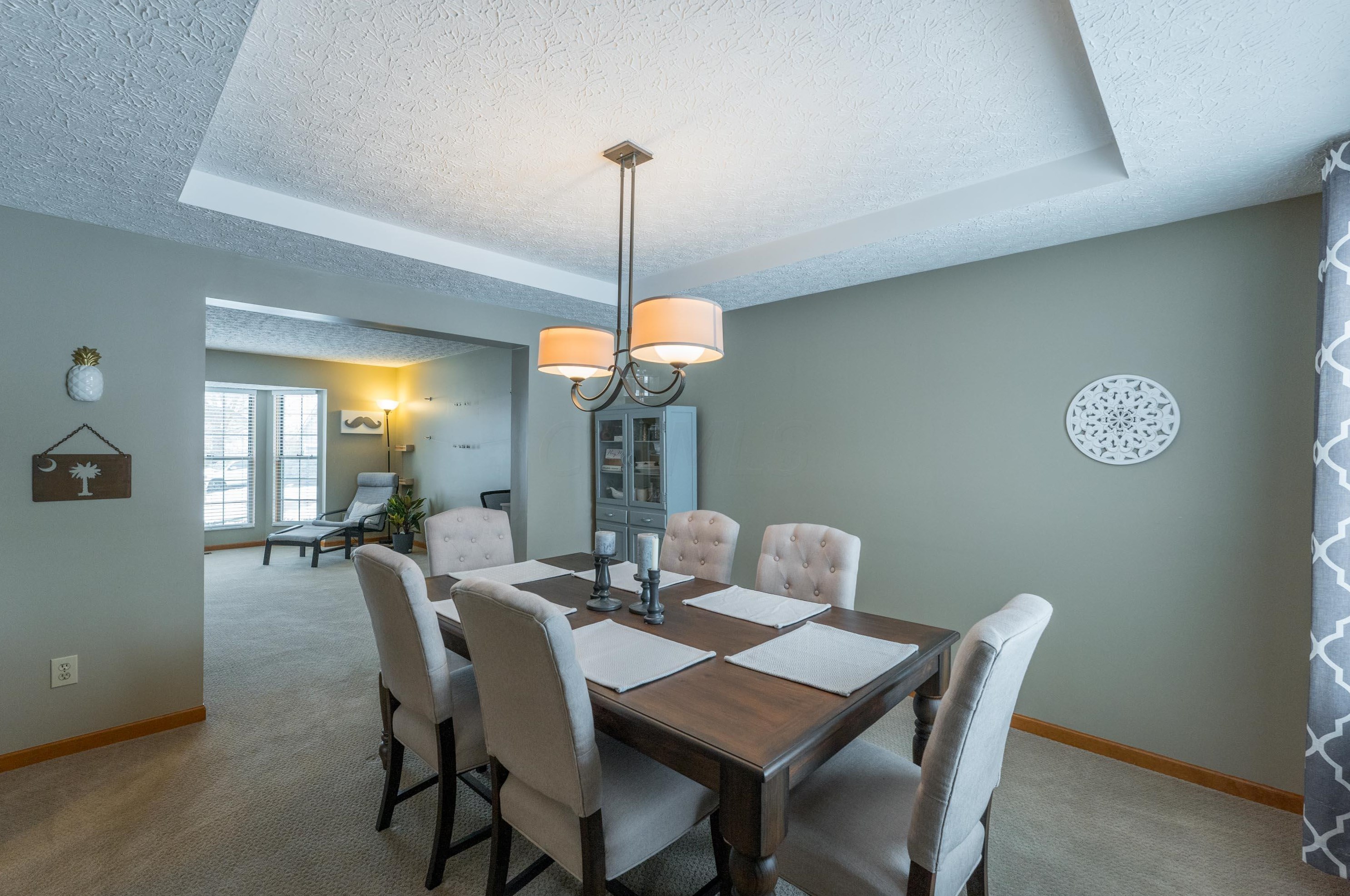 945 Leaflock Ct, Columbus OH exterior