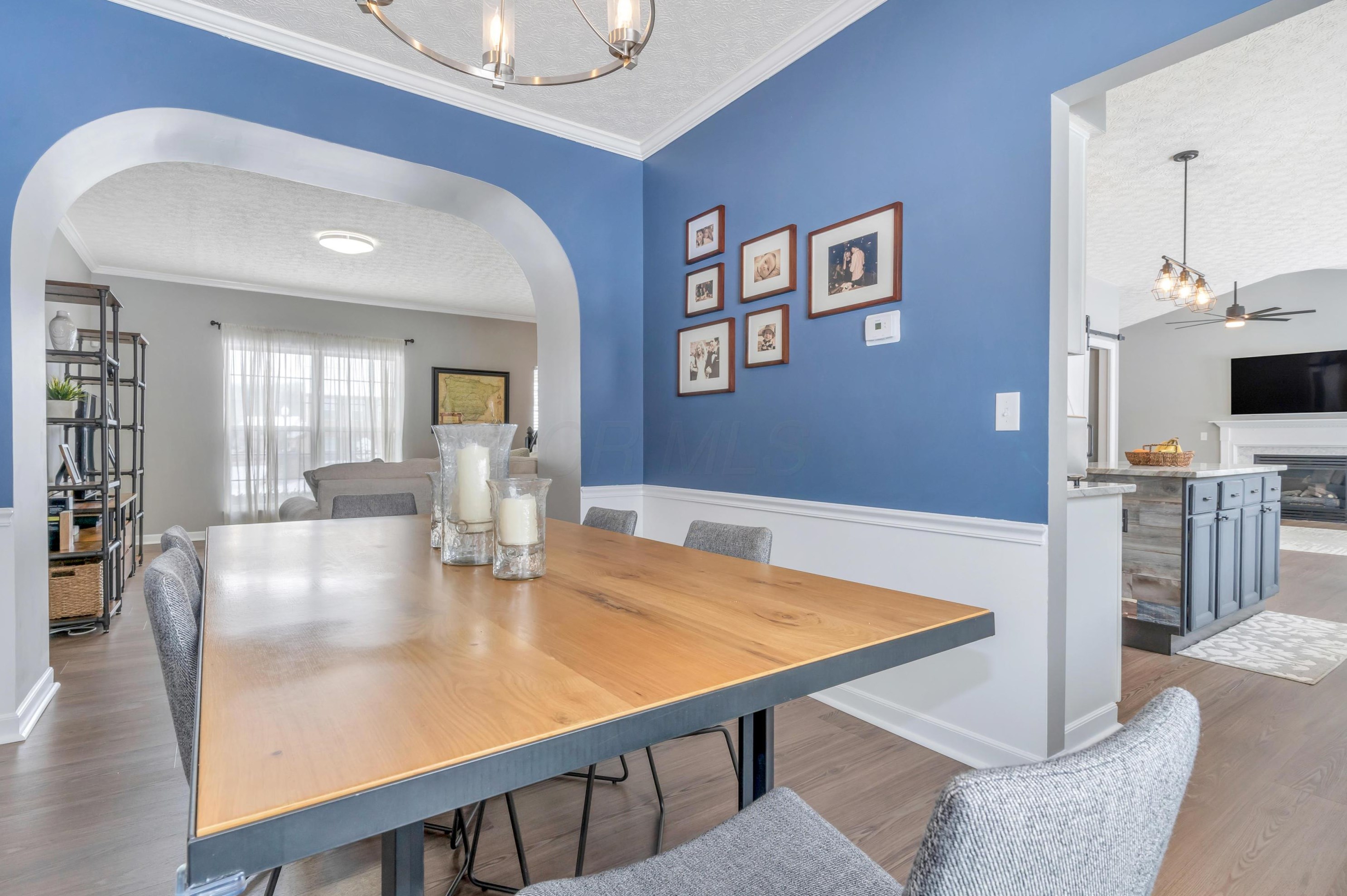 1099 Caroway Blvd, Columbus OH 43230-3217 exterior