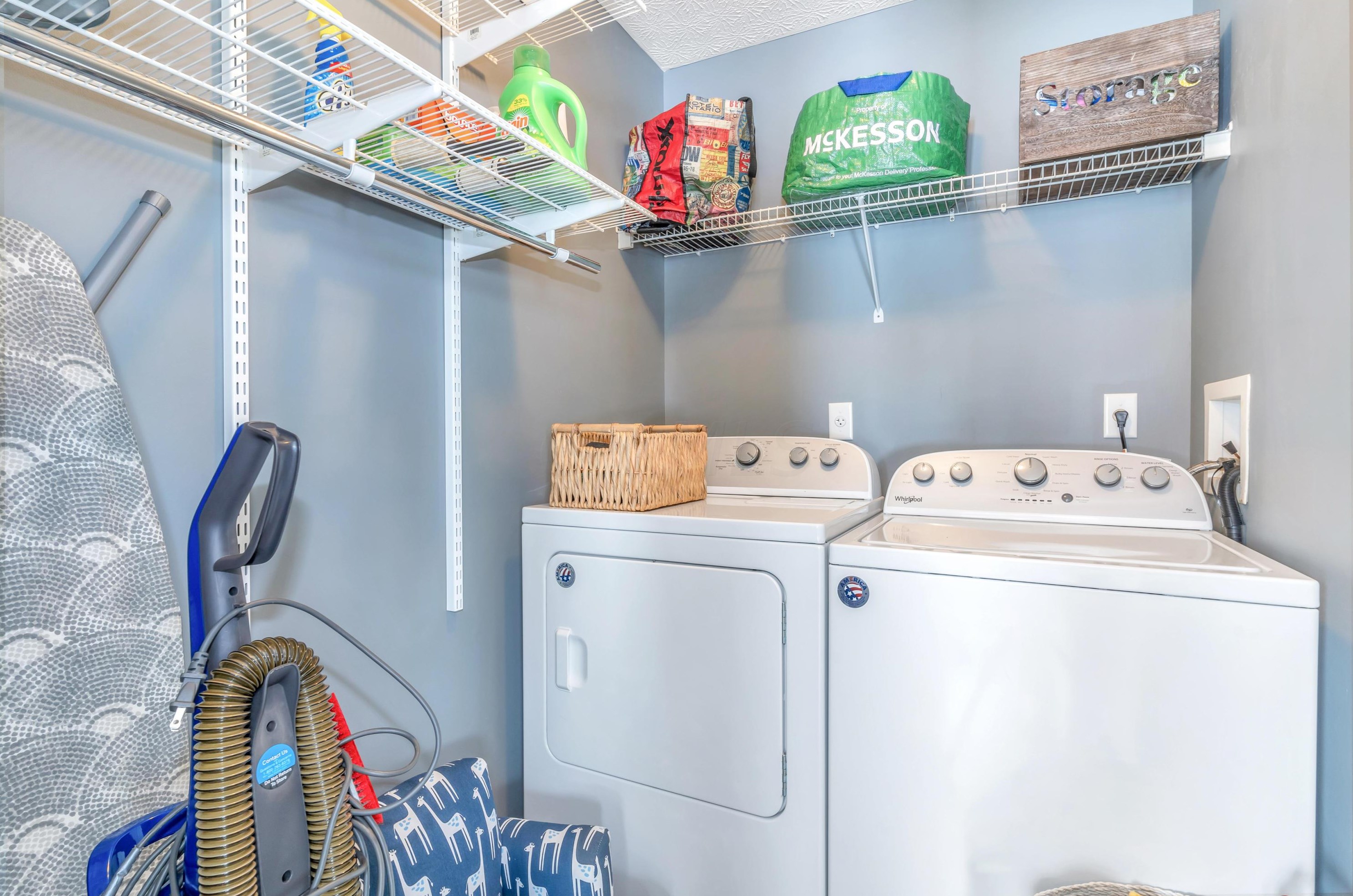 1099 Caroway Blvd, Columbus OH 43230-3217 exterior