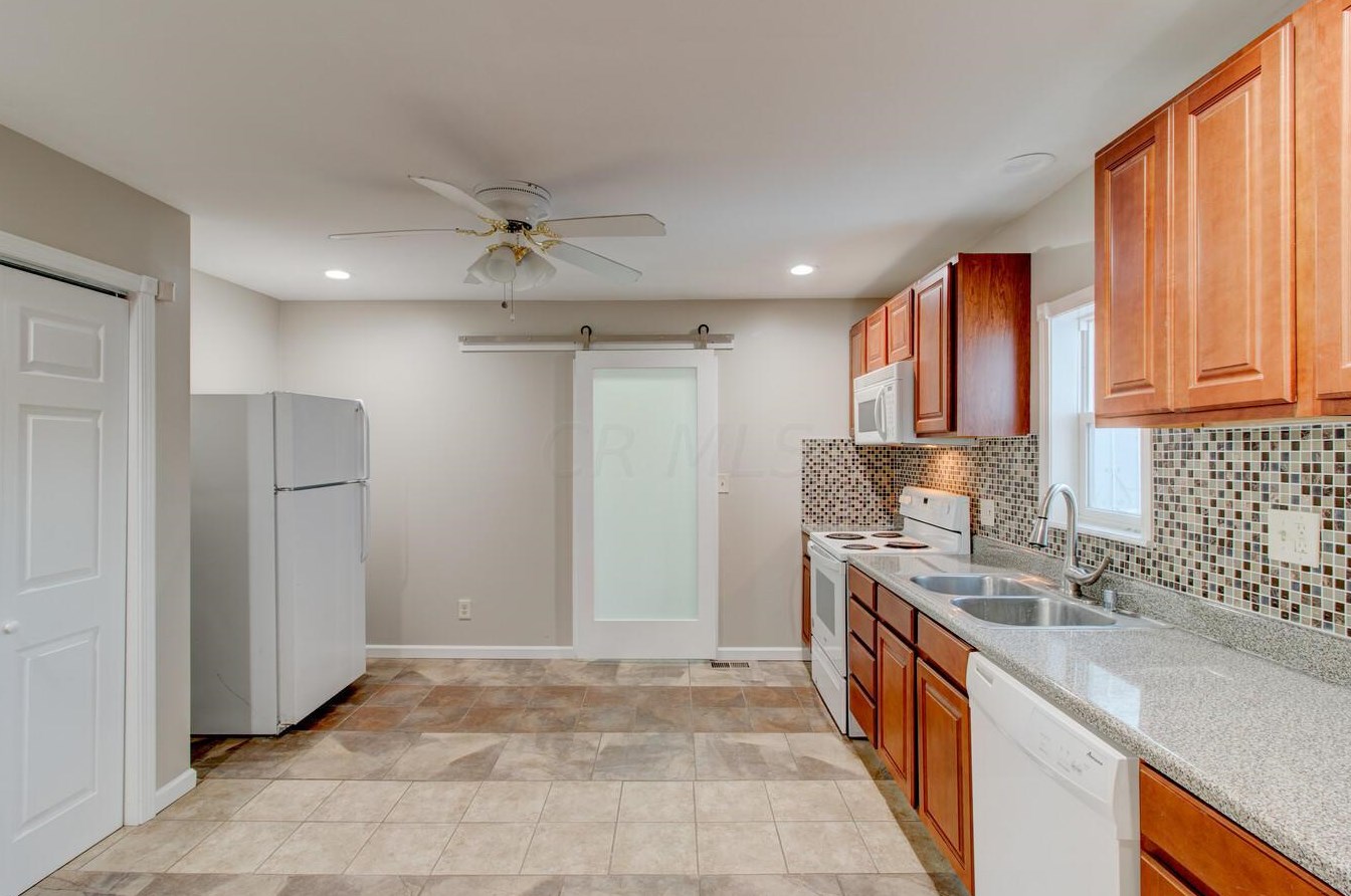 1522 Thomas Ave, Columbus OH 43223-1929 exterior