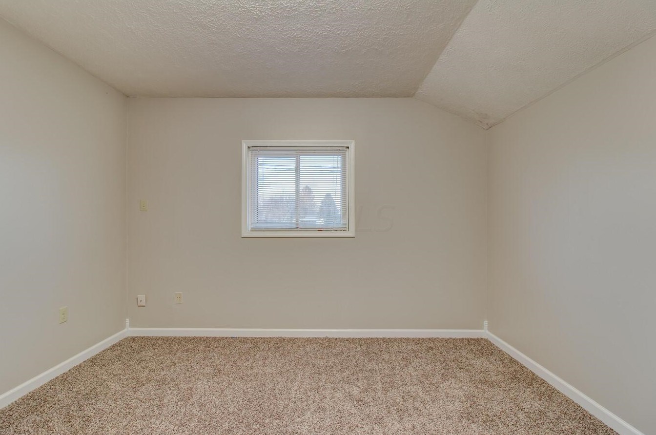 1522 Thomas Ave, Columbus OH 43223-1929 exterior