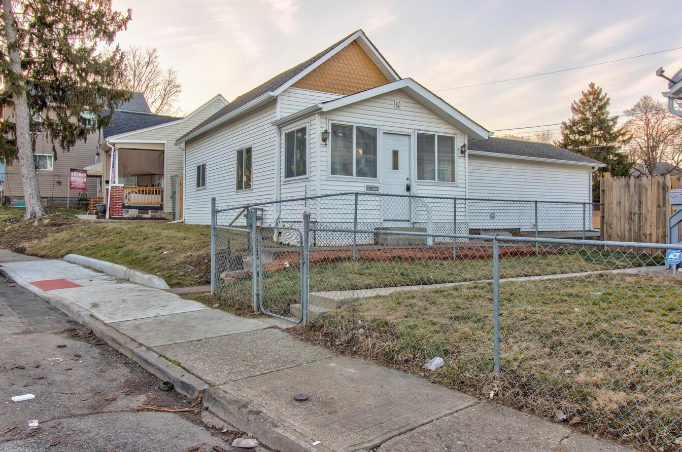 1522 Thomas Ave, Columbus OH 43223-1929 exterior