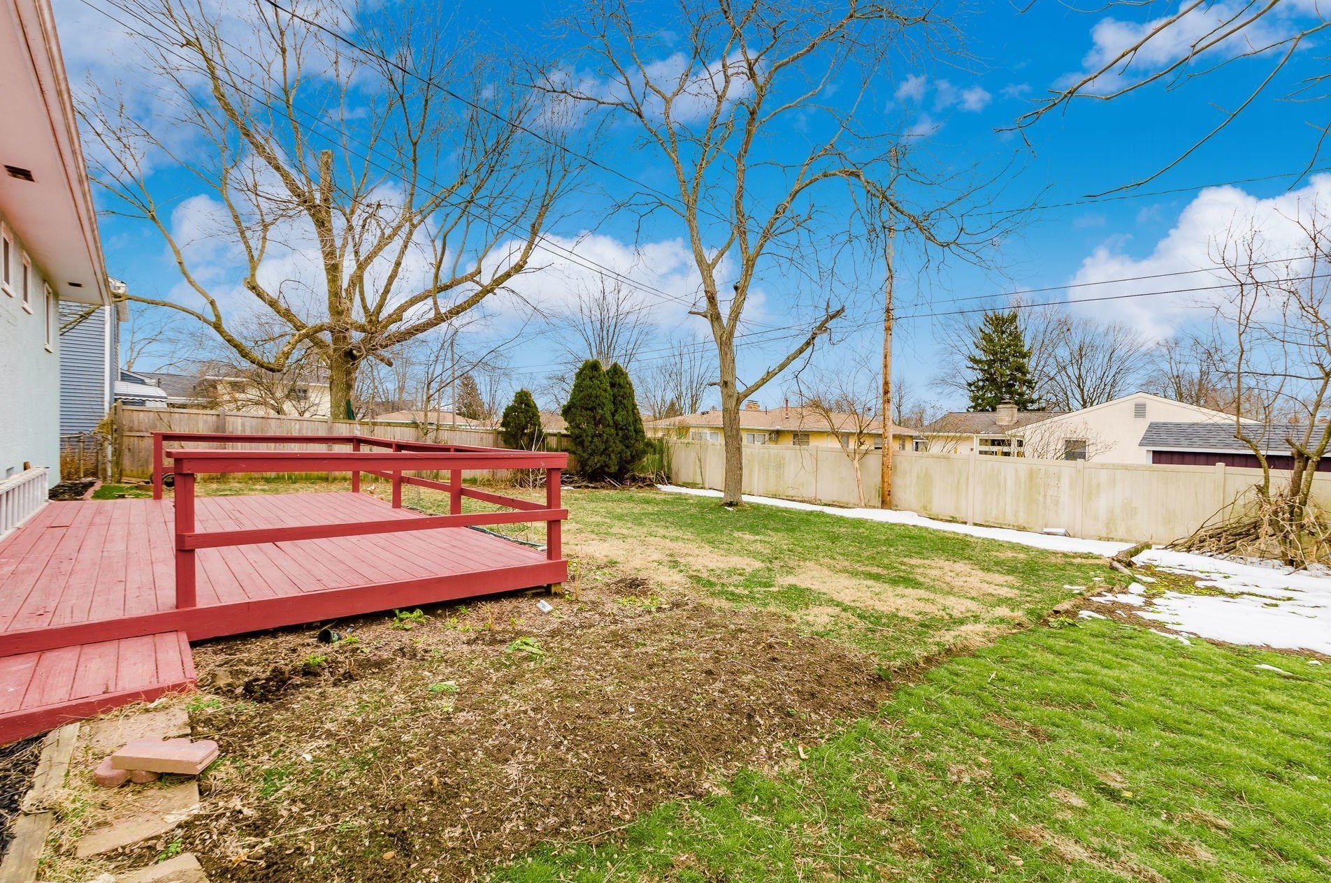 1491 Cottonwood Dr, Columbus OH 43229-4308 exterior