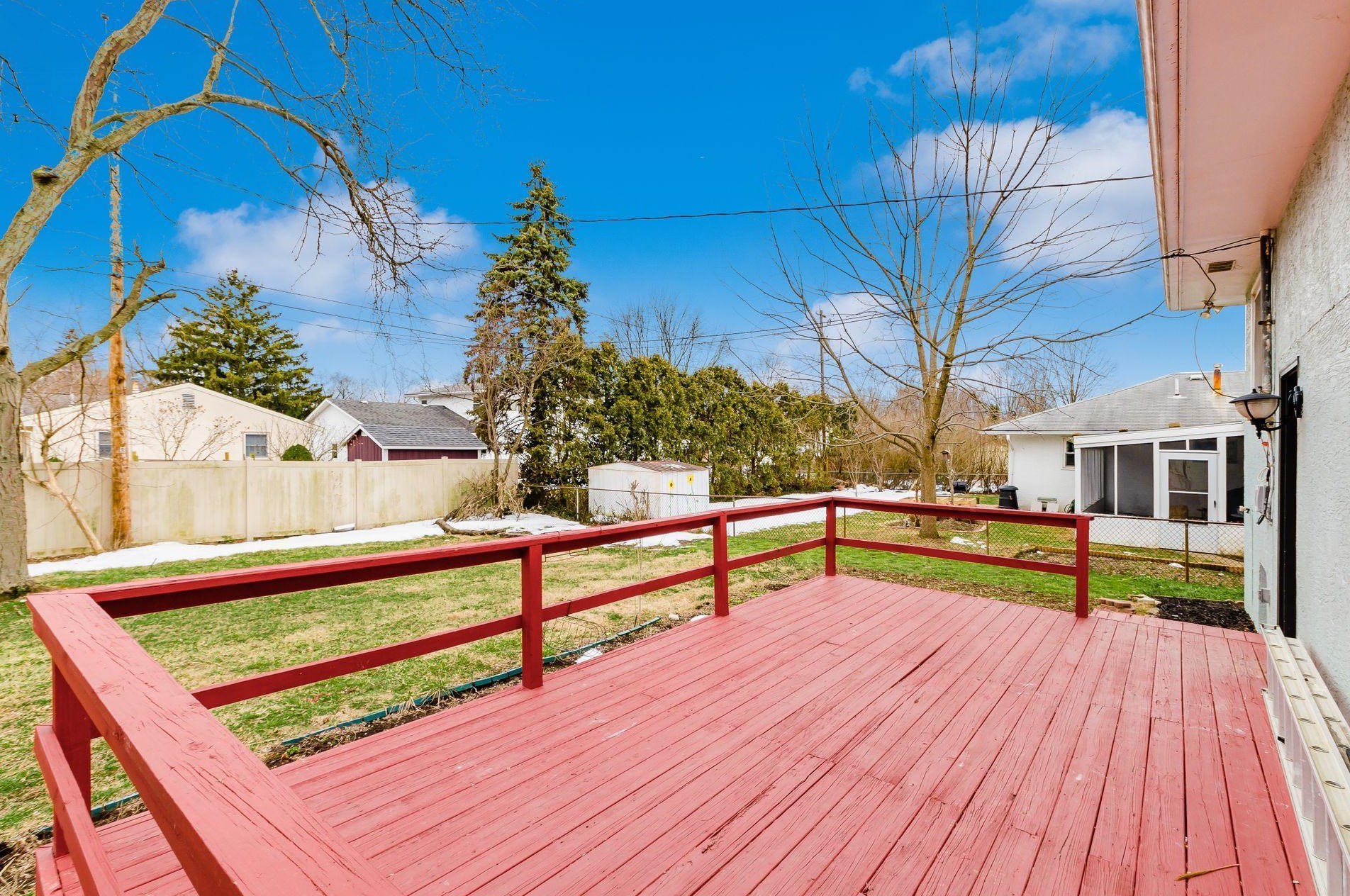 1491 Cottonwood Dr, Columbus OH 43229-4308 exterior