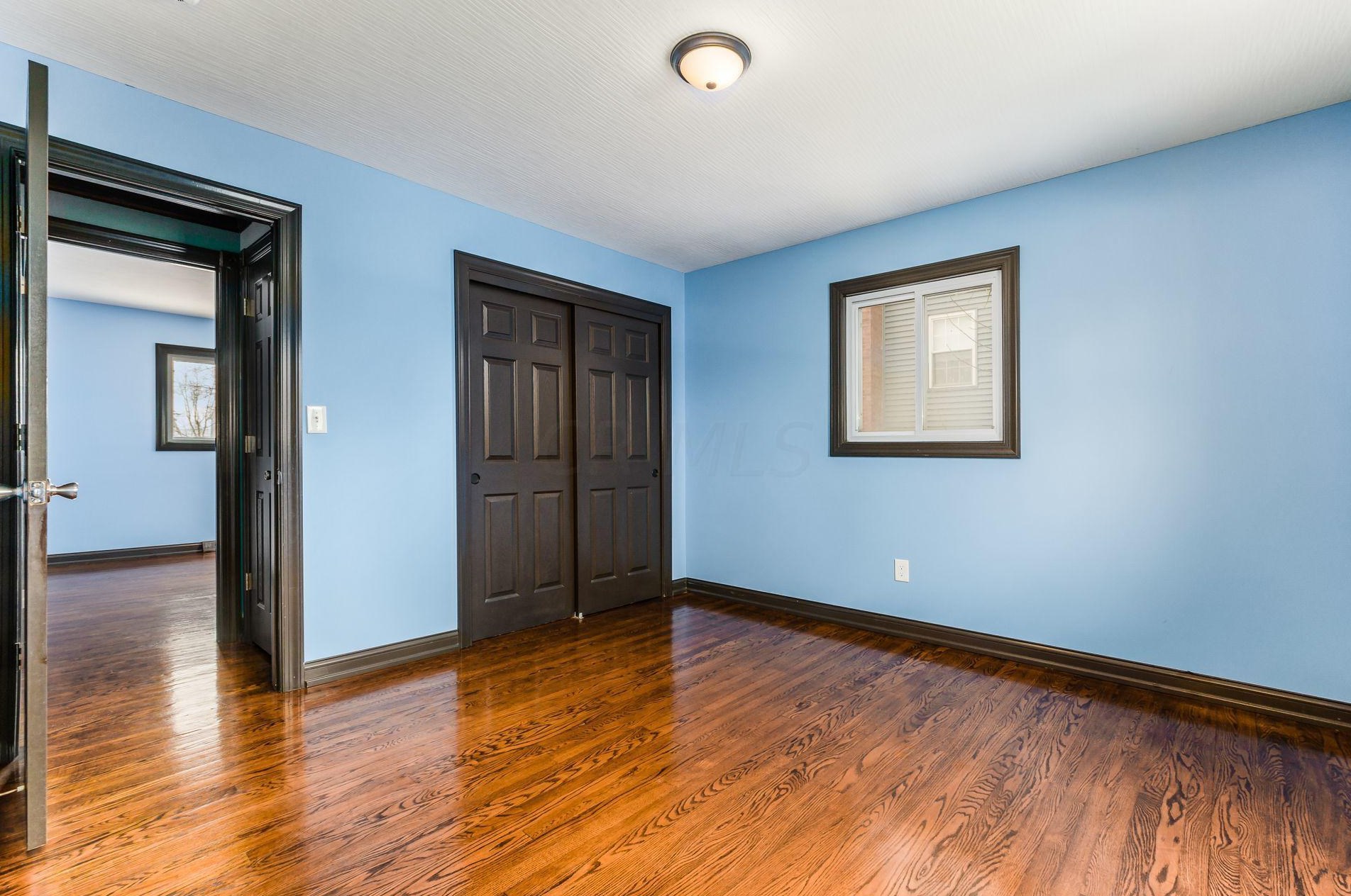 1491 Cottonwood Dr, Columbus OH 43229-4308 exterior