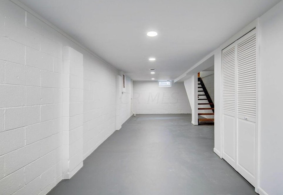 1309 Belden Rd, Columbus OH 43229-5136 exterior