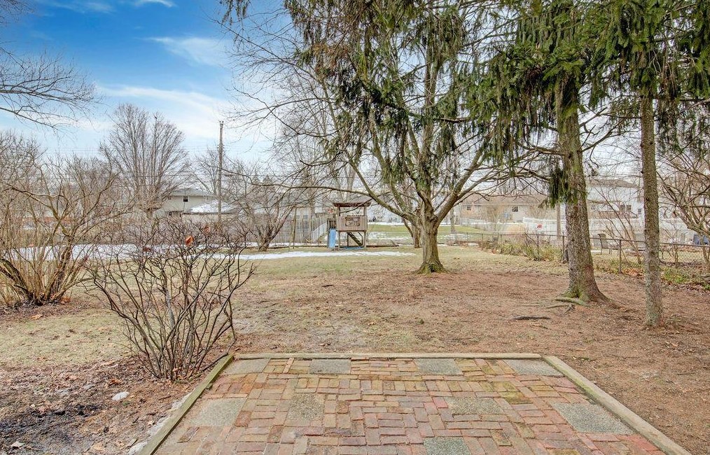 1309 Belden Rd, Columbus OH 43229-5136 exterior