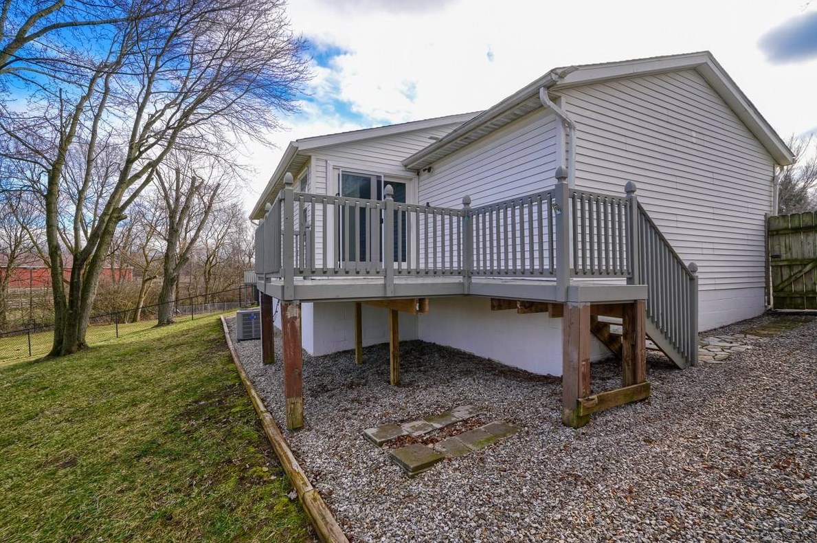 4496 Logwood Ln, Columbus OH 43228-3468 exterior