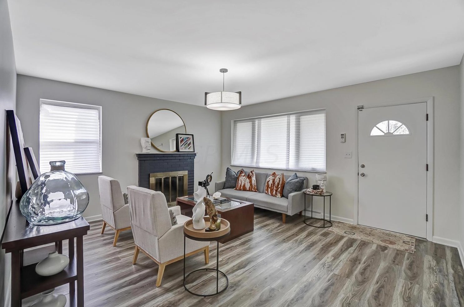 1576 Linwood Ave, Columbus OH 43207-1429 exterior