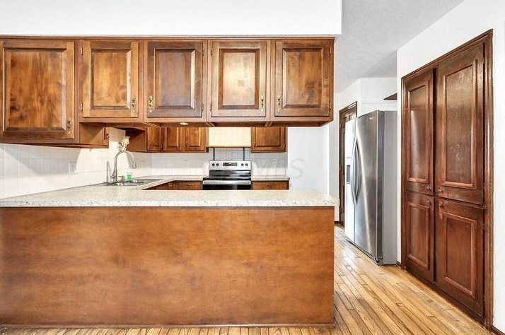 946 Roosevelt Ave, Columbus OH 43209-7507 exterior