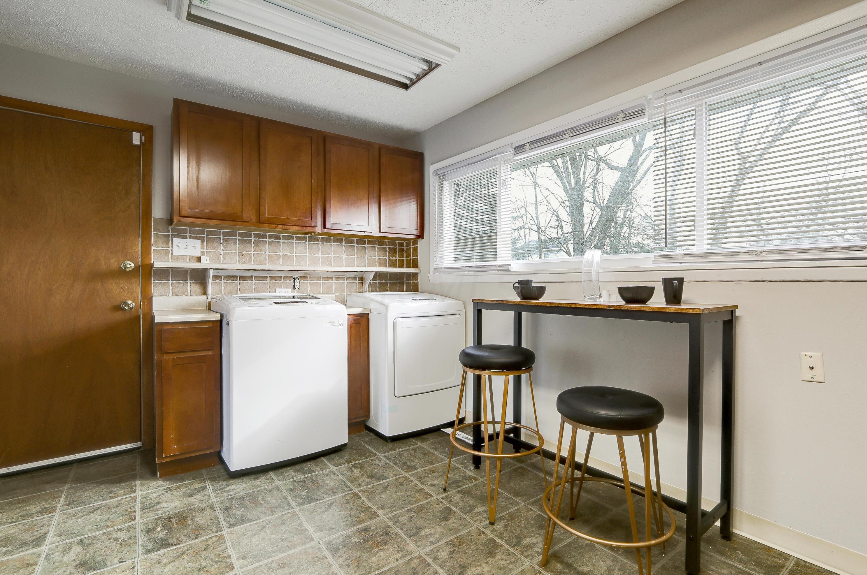 1450 Blaine Dr, Columbus OH exterior