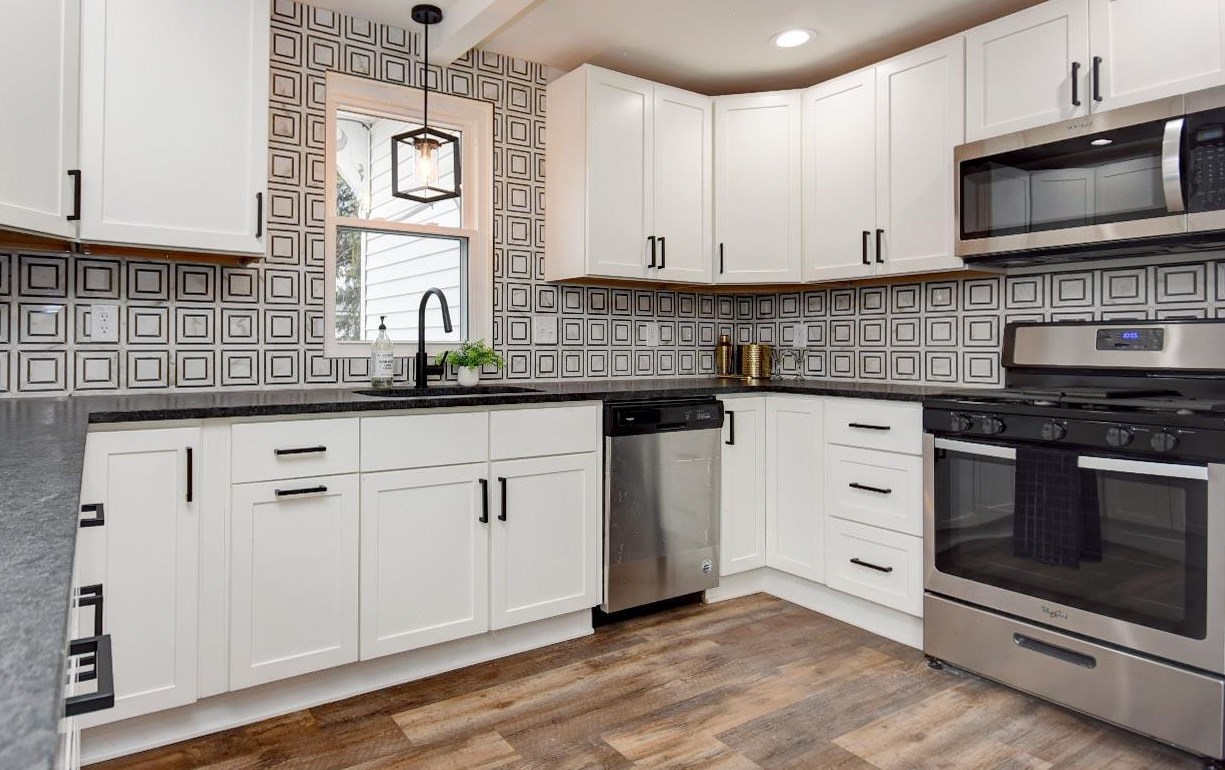 61 Welch Ave, Columbus OH 43207-2008 exterior