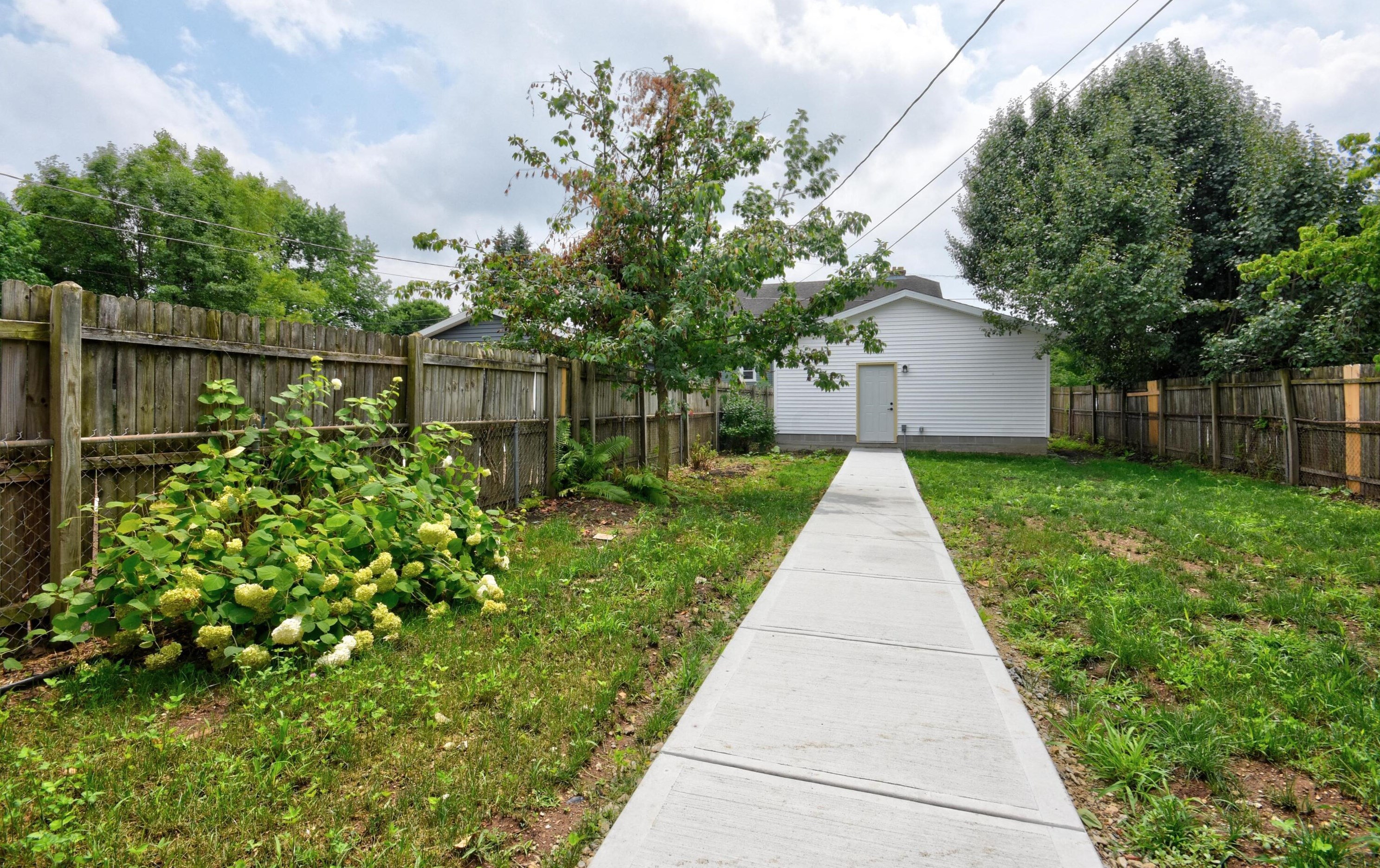 61 Welch Ave, Columbus OH 43207-2008 exterior