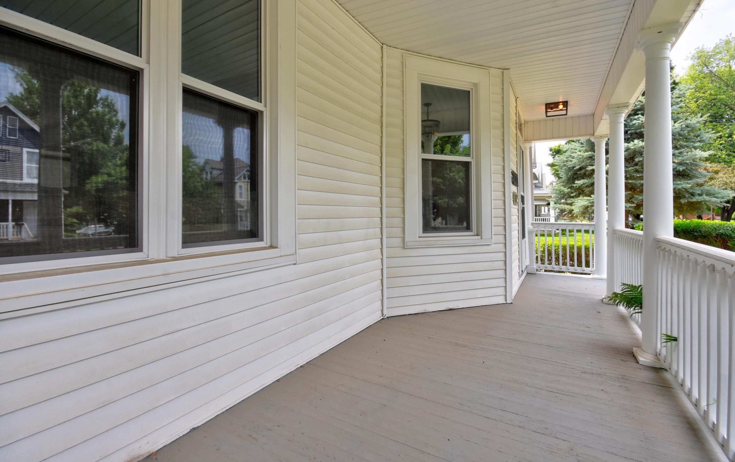 61 Welch Ave, Columbus OH 43207-2008 exterior