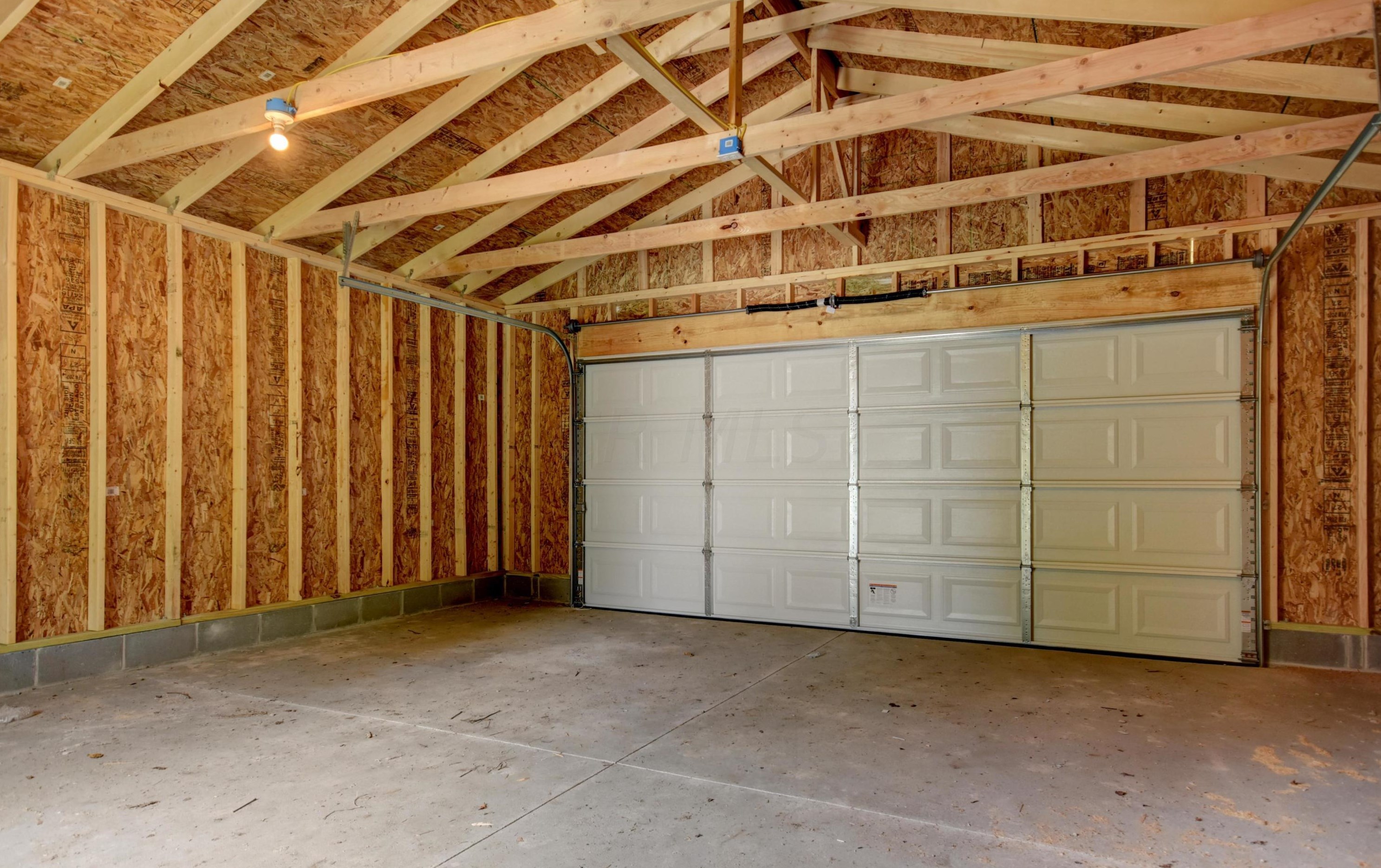 61 Welch Ave, Columbus OH 43207-2008 exterior