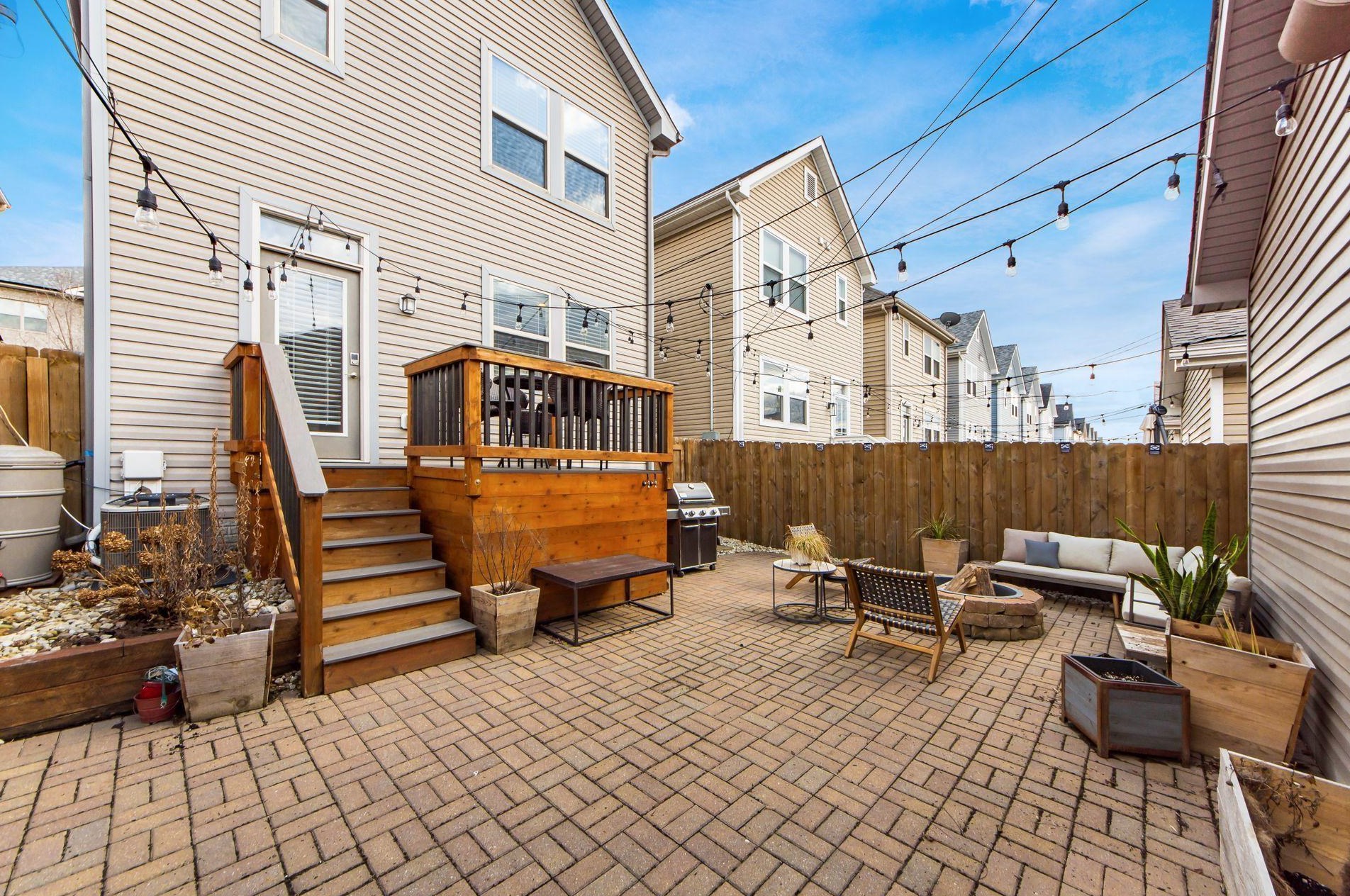 1355 Grant Ave, Columbus OH 43201-2512 exterior