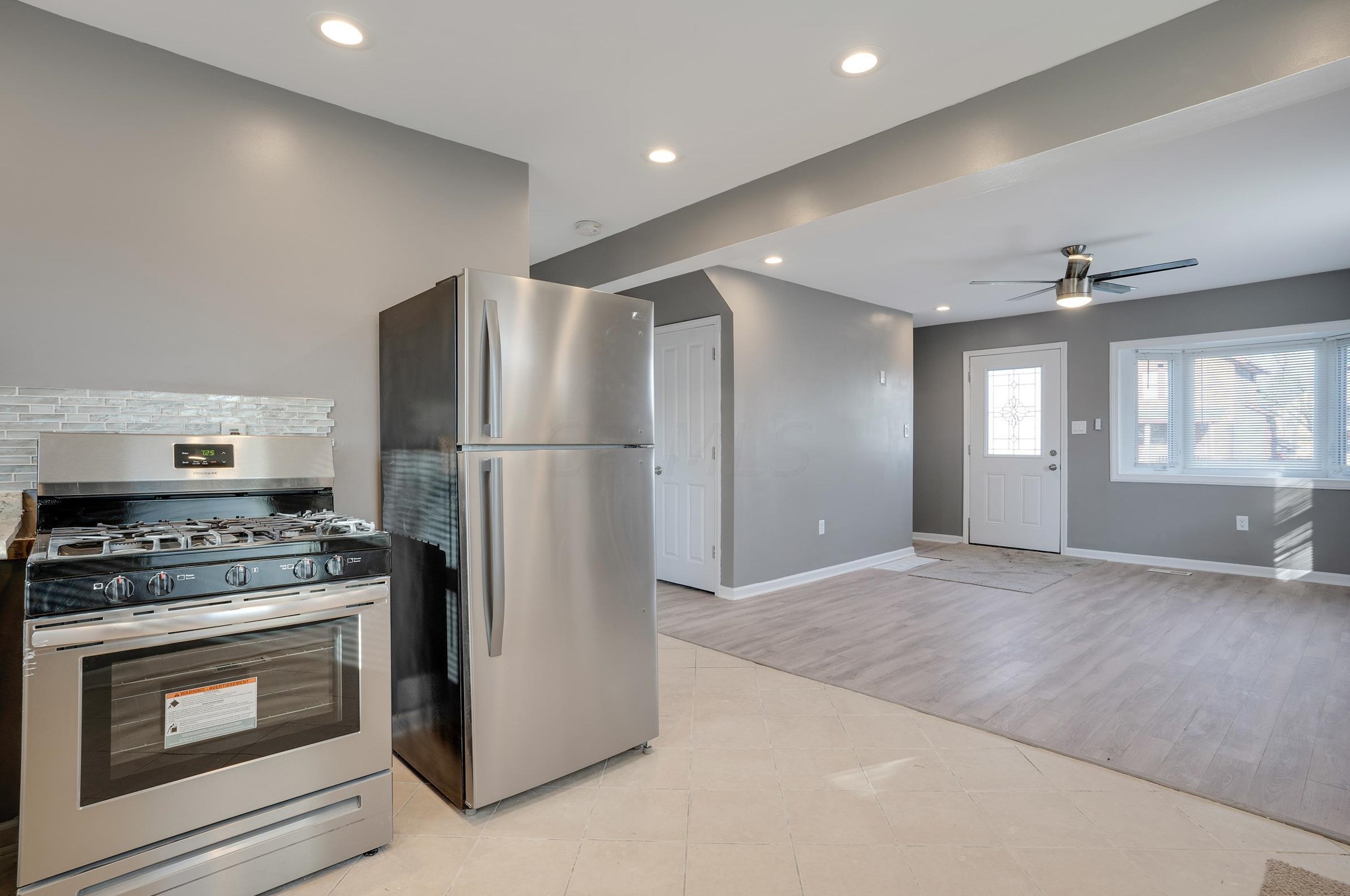 277 Hague Ave, Columbus OH 43204-2614 exterior