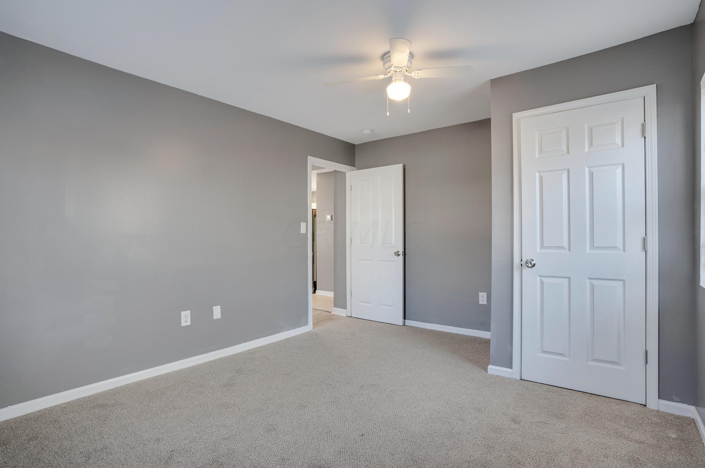 277 Hague Ave, Columbus OH 43204-2614 exterior